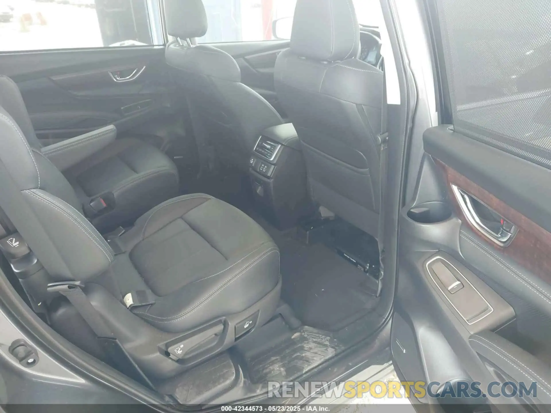 8 fotografías del automóvil dañado 4S4WMAWD3P3402355 SUBARU ASCENT 2023