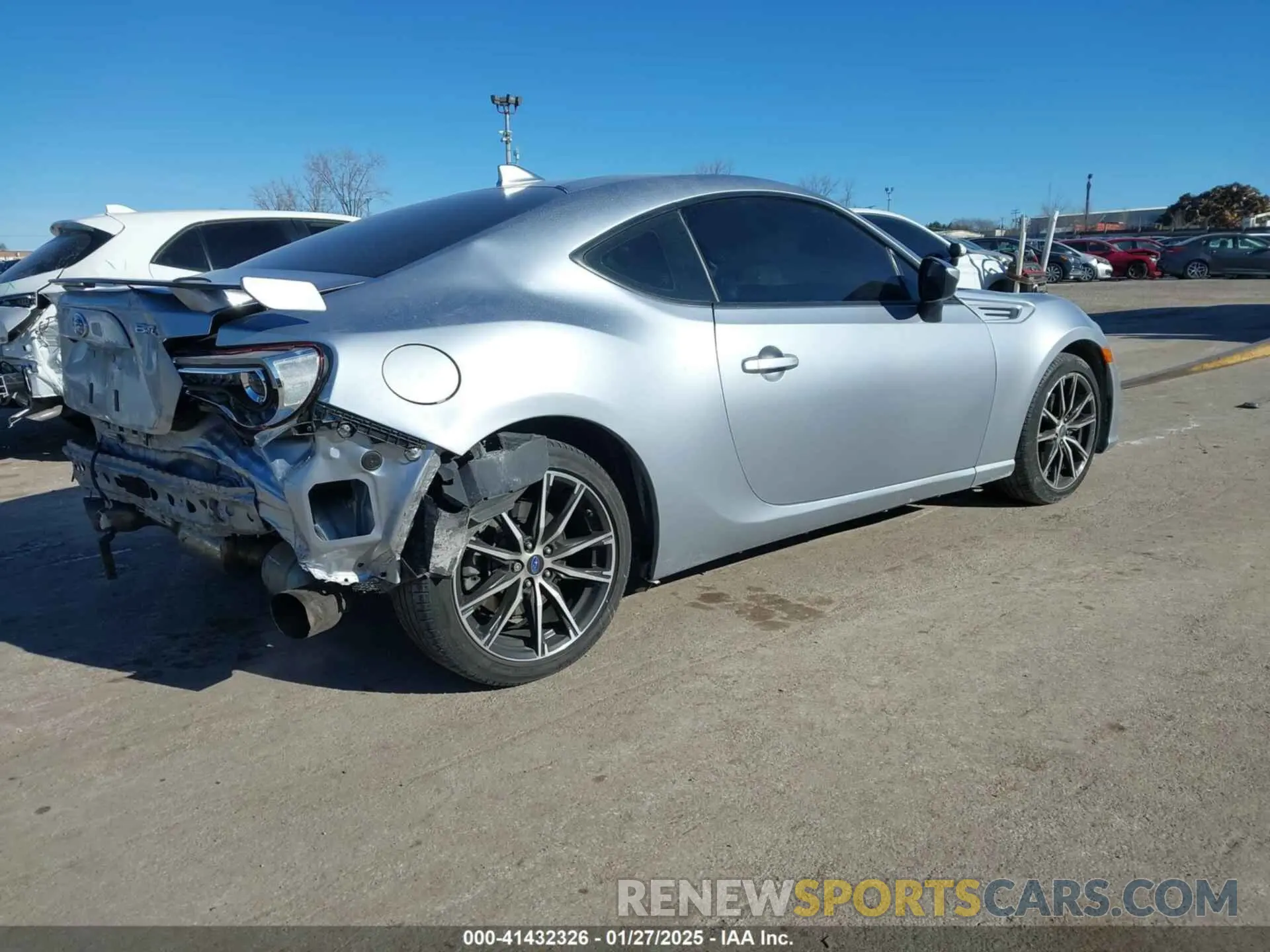 4 fotografías del automóvil dañado JF1ZCAC17L8700229 SUBARU BRZ 2020