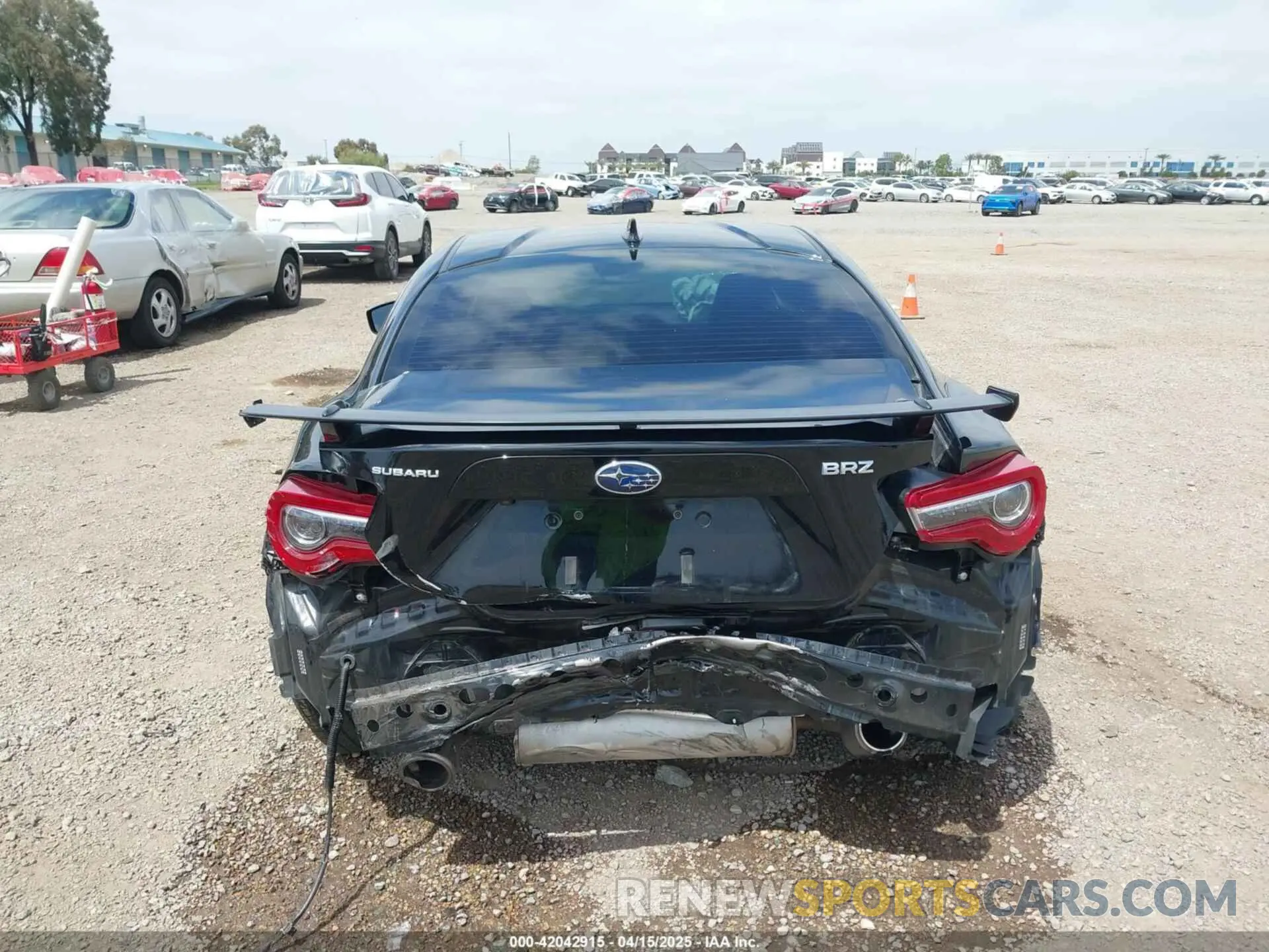 16 fotografías del automóvil dañado JF1ZCAC19L8703696 SUBARU BRZ 2020