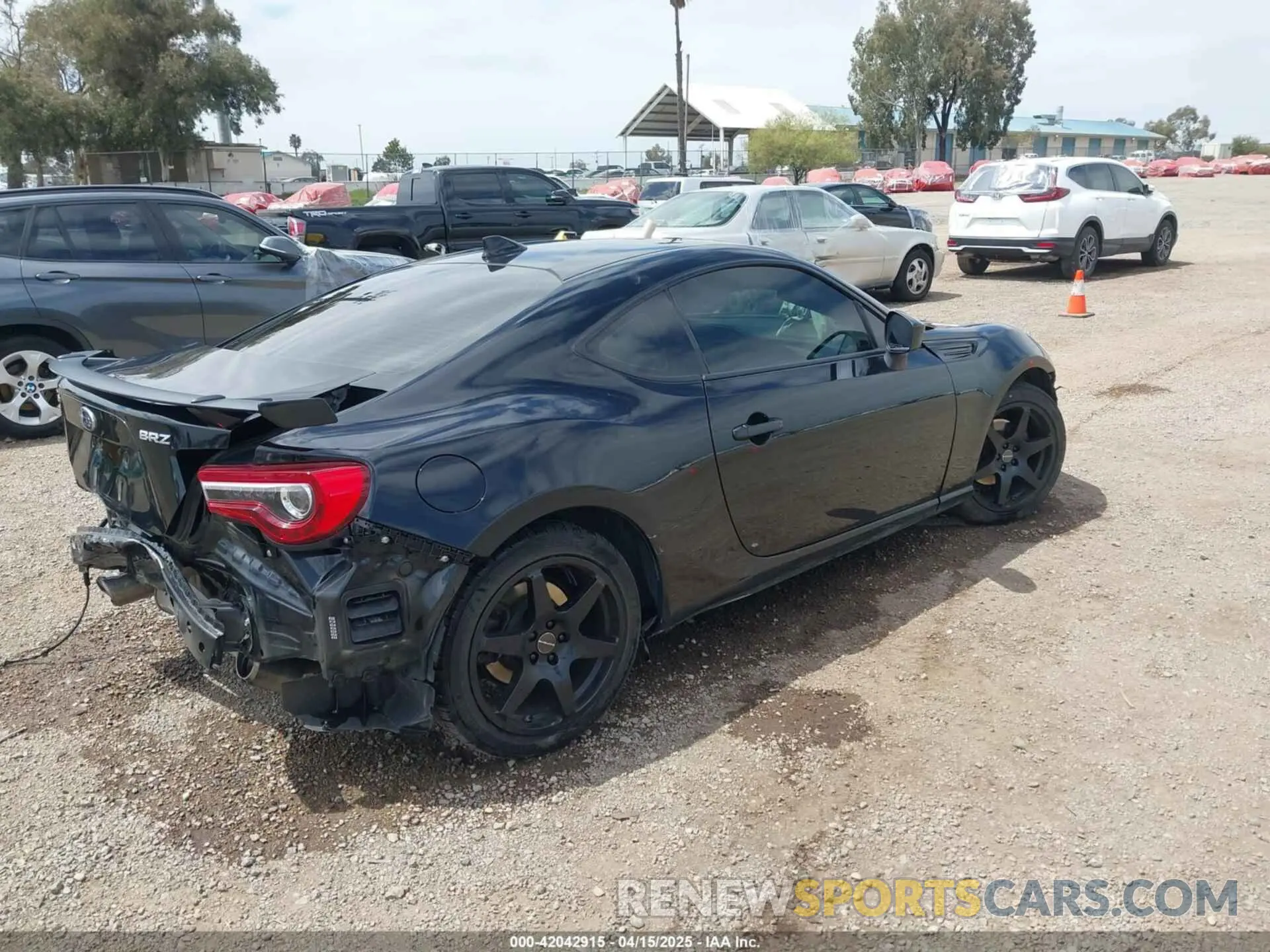 4 fotografías del automóvil dañado JF1ZCAC19L8703696 SUBARU BRZ 2020
