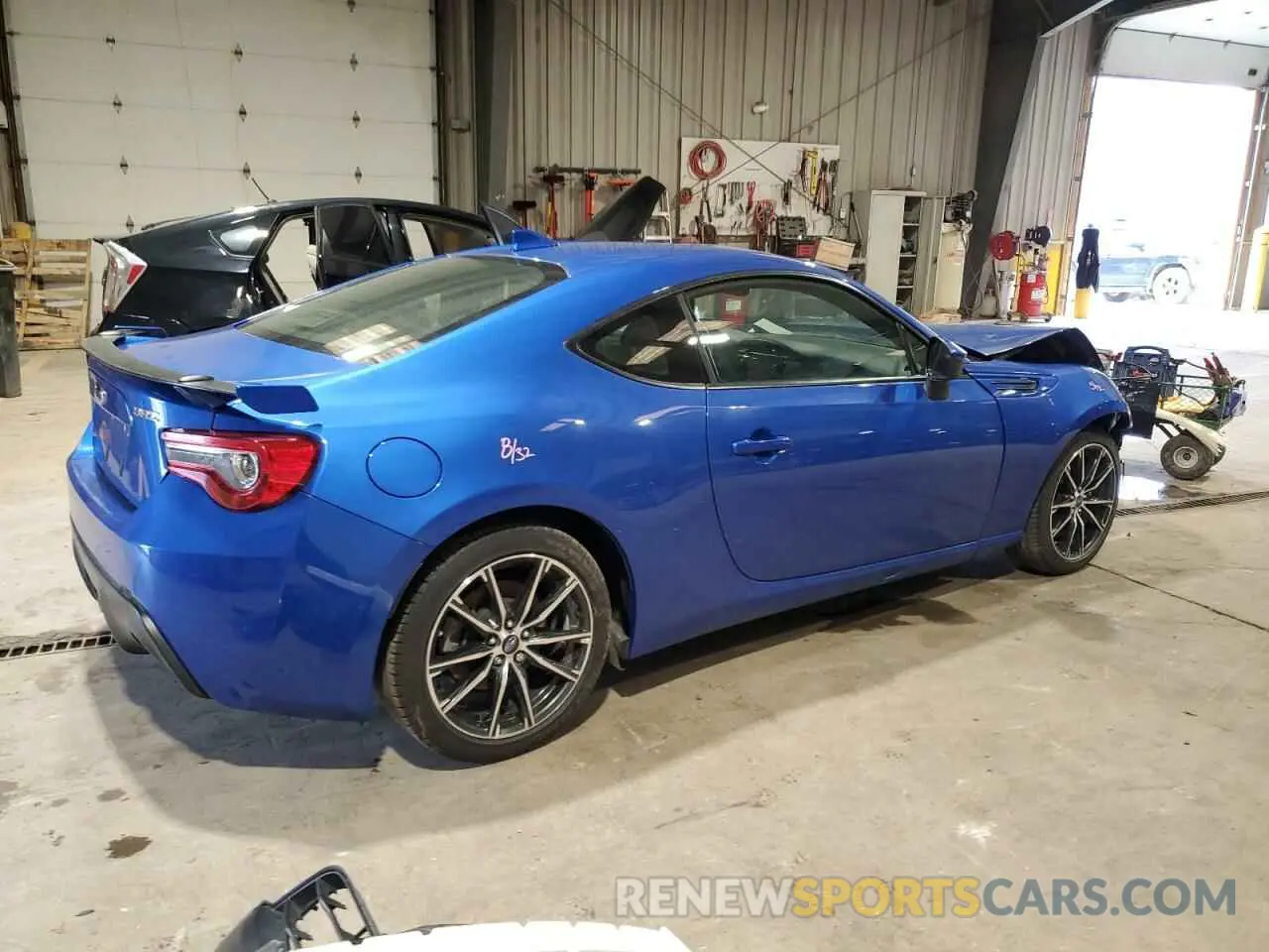 3 fotografías del automóvil dañado JF1ZCAC19L9703465 SUBARU BRZ 2020