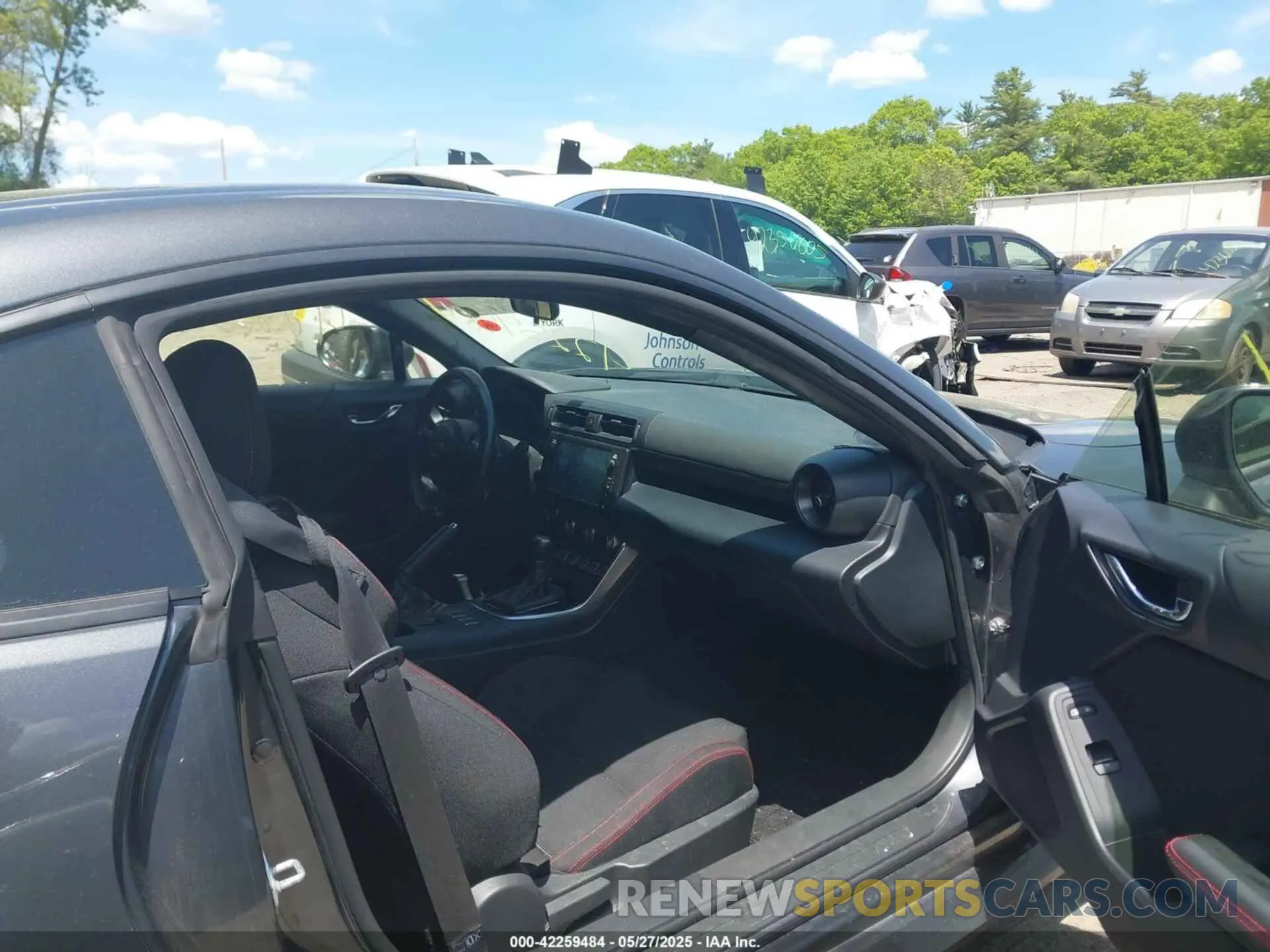 5 fotografías del automóvil dañado JF1ZDBC15N8701028 SUBARU BRZ 2022