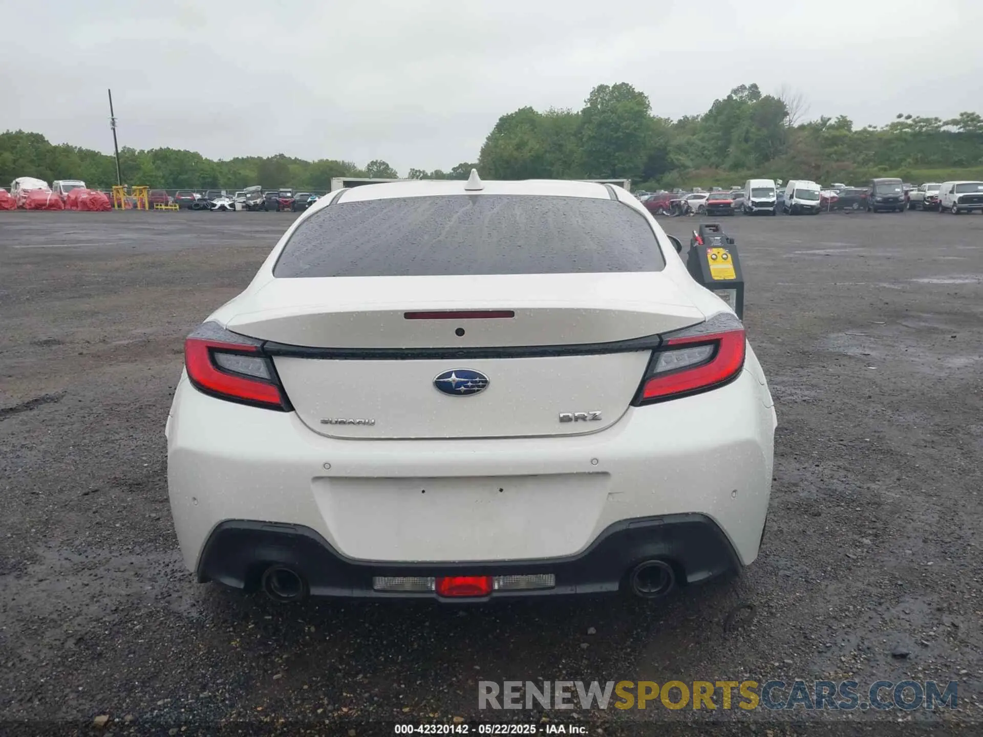 17 fotografías del automóvil dañado JF1ZDBF19N8703196 SUBARU BRZ 2022