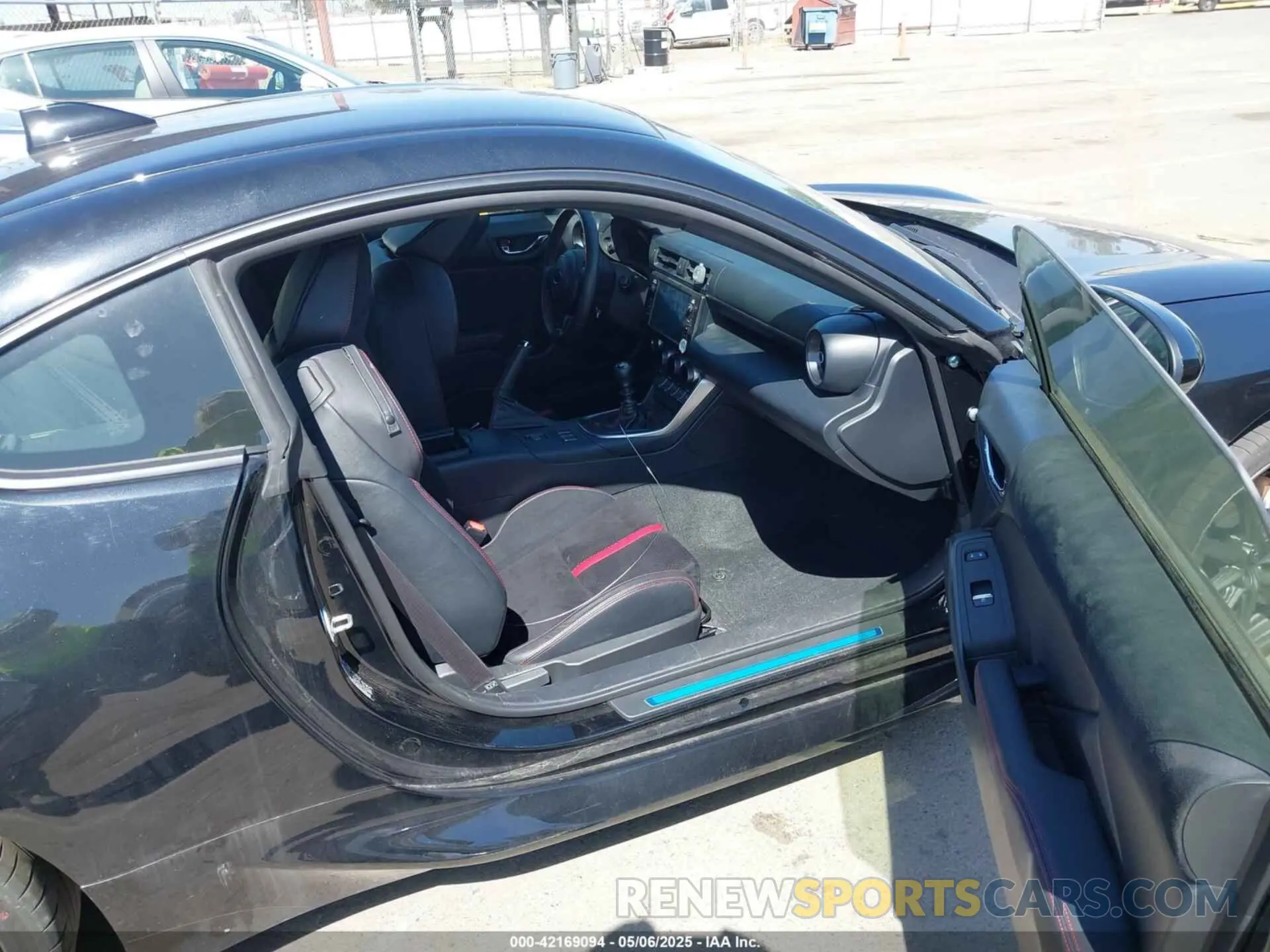 5 fotografías del automóvil dañado JF1ZDBE11P9707404 SUBARU BRZ 2023