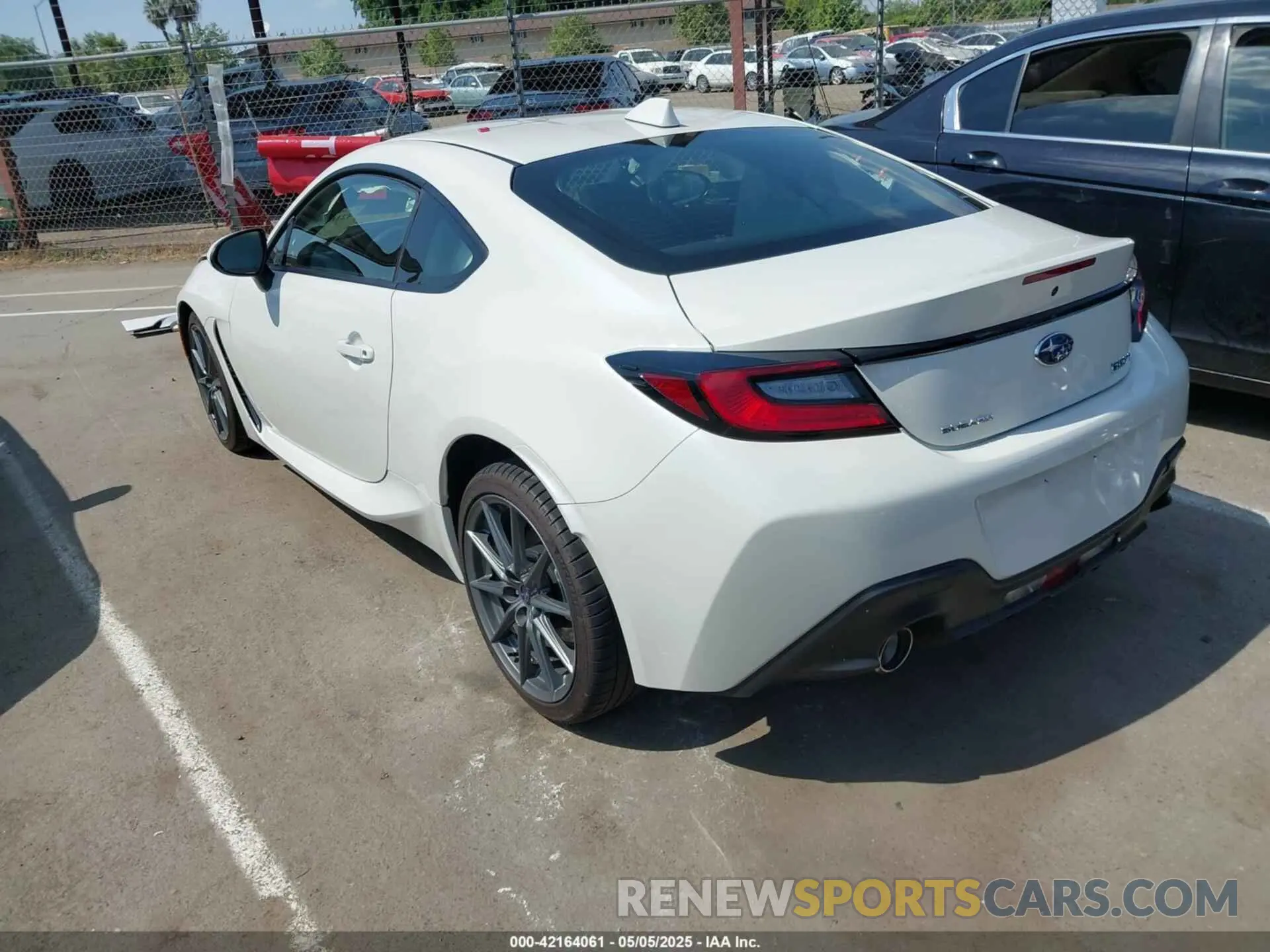 3 fotografías del automóvil dañado JF1ZDBE19R9702440 SUBARU BRZ 2024