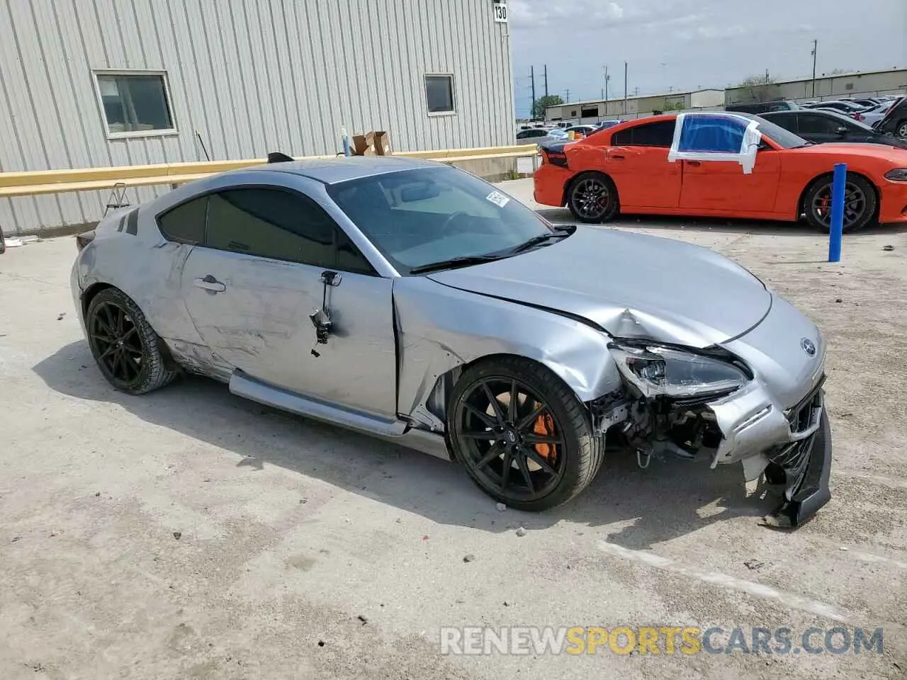 4 fotografías del automóvil dañado JF1ZDBS18R9700313 SUBARU BRZ 2024
