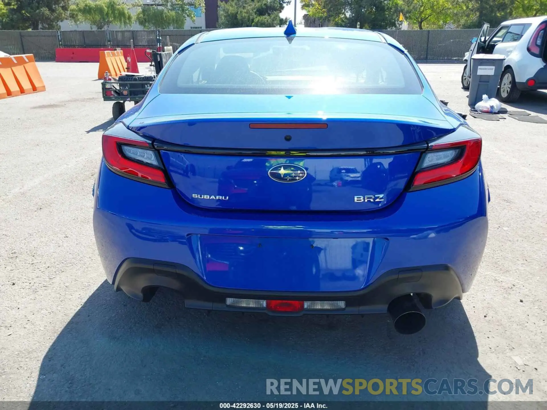17 fotografías del automóvil dañado JF1ZDBE15S9700917 SUBARU BRZ 2025