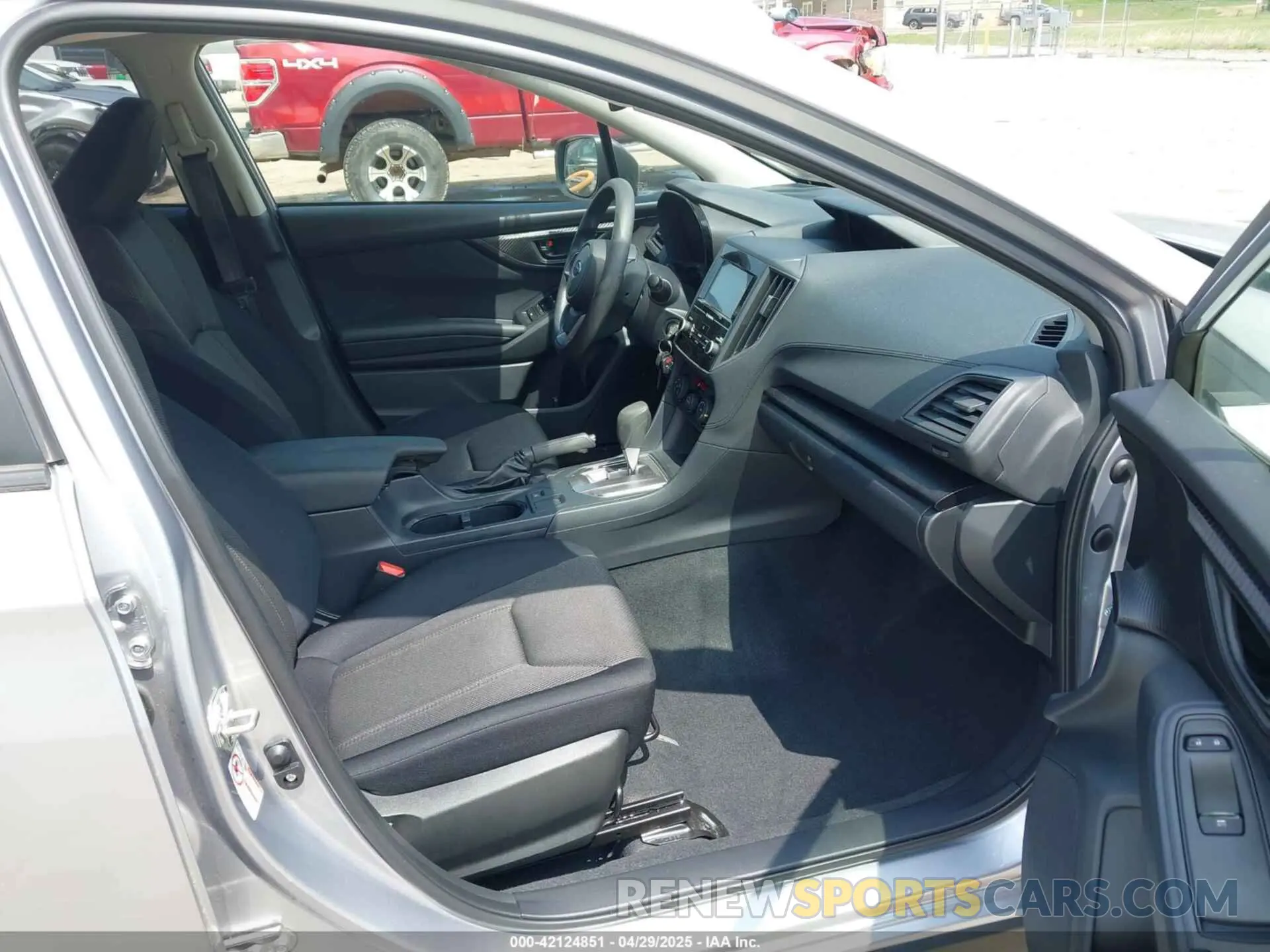 5 fotografías del automóvil dañado JF2GTABC3K8220161 SUBARU CROSSTREK 2019