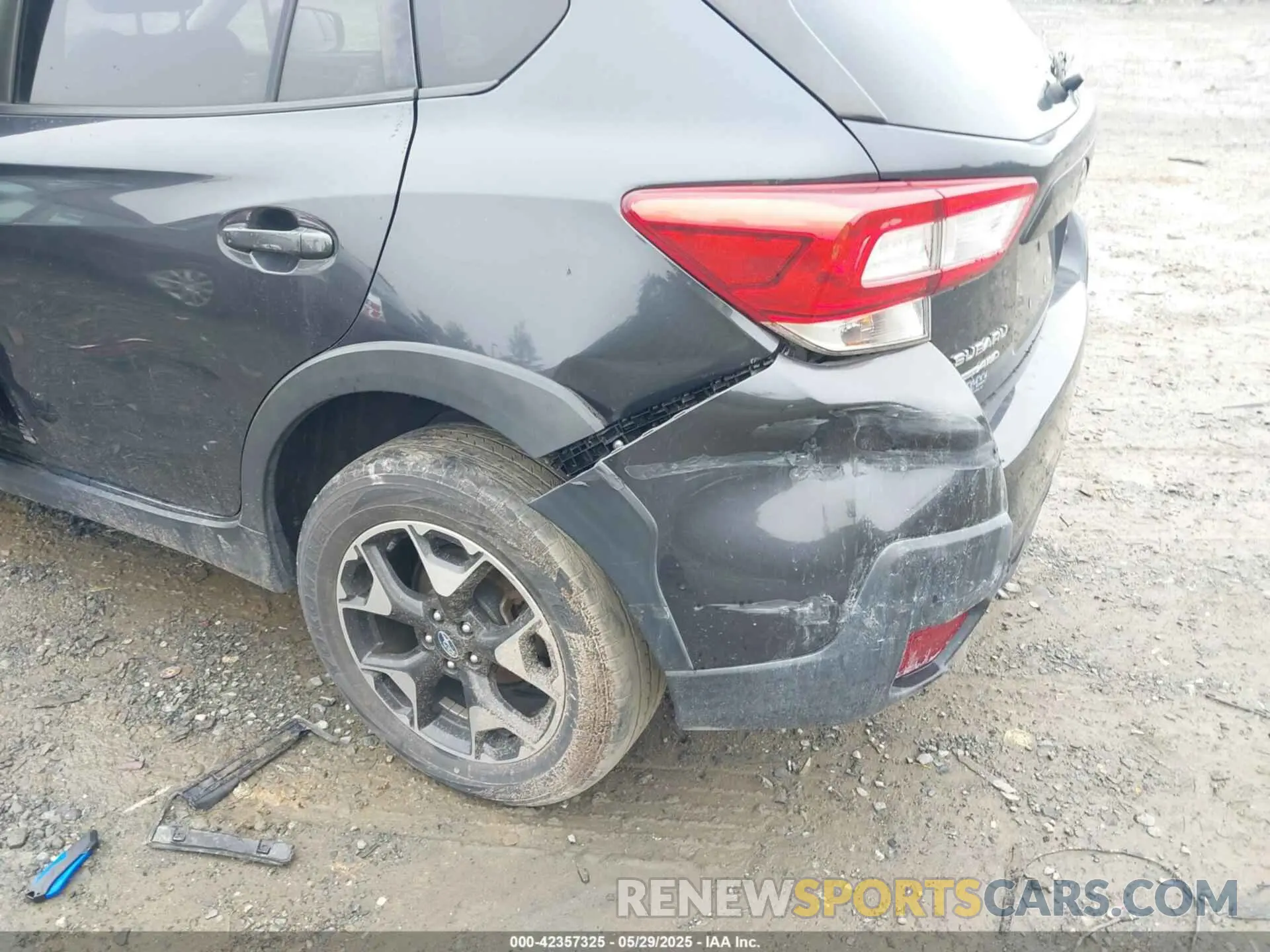 16 fotografías del automóvil dañado JF2GTADC1KH353241 SUBARU CROSSTREK 2019
