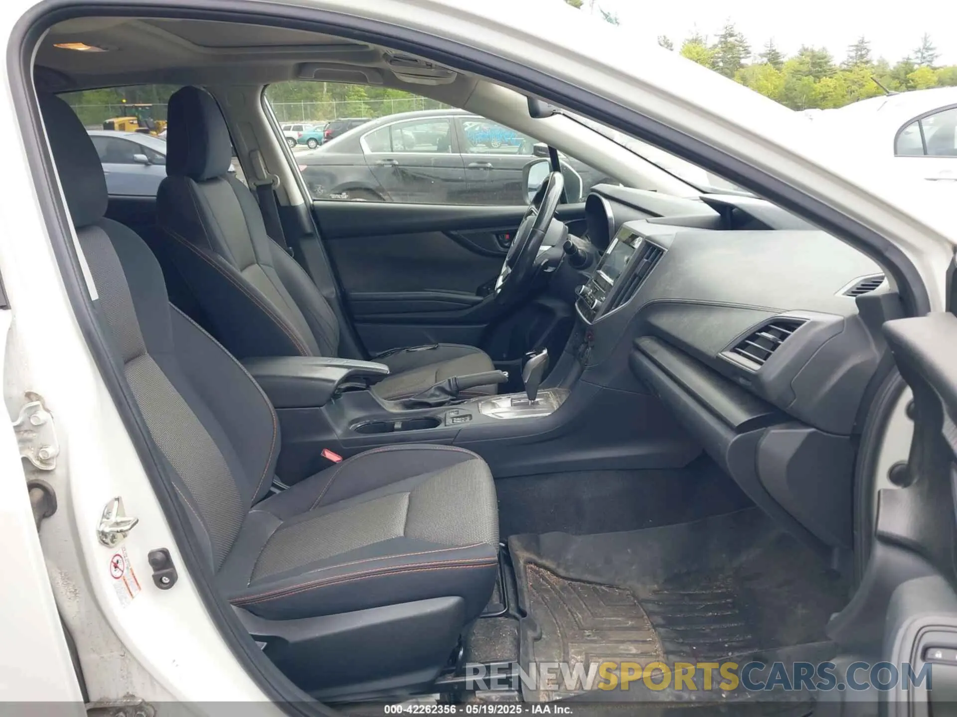 5 fotografías del automóvil dañado JF2GTADC8KH306868 SUBARU CROSSTREK 2019