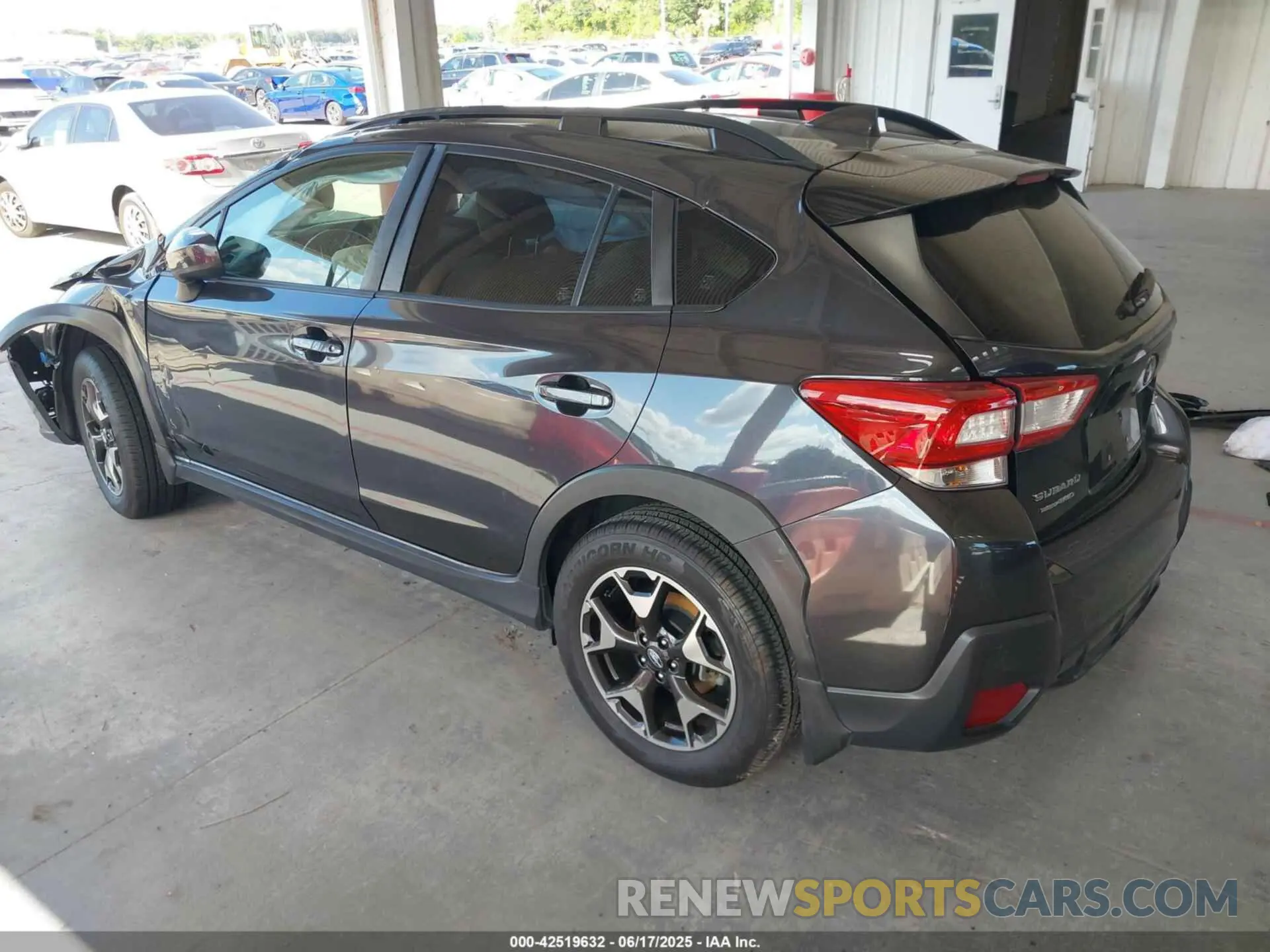 3 fotografías del automóvil dañado JF2GTAEC4K8351126 SUBARU CROSSTREK 2019