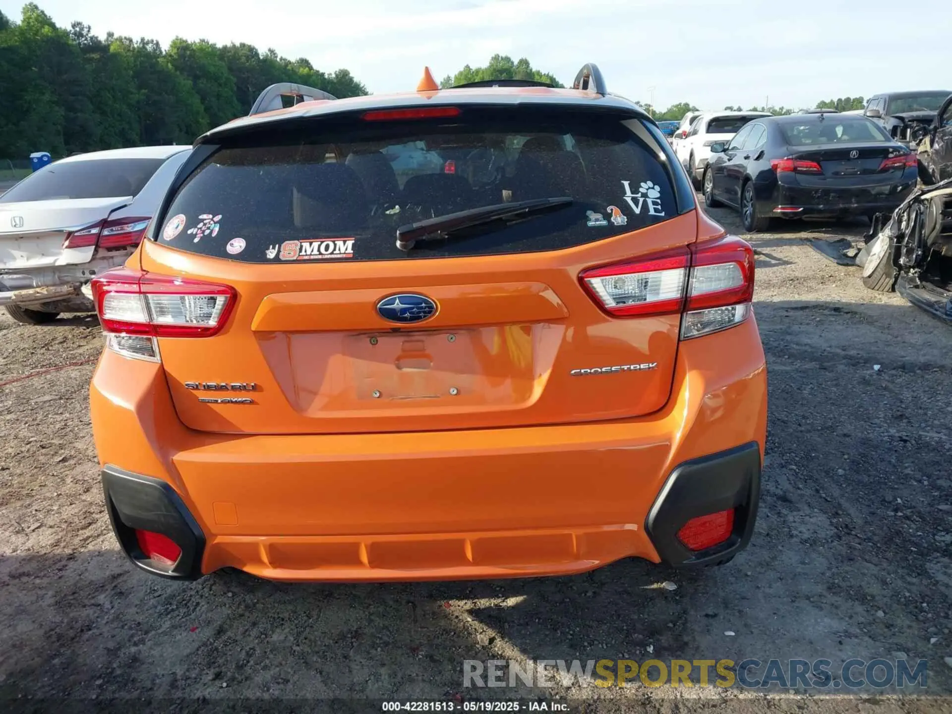 16 fotografías del automóvil dañado JF2GTAEC4KH241757 SUBARU CROSSTREK 2019