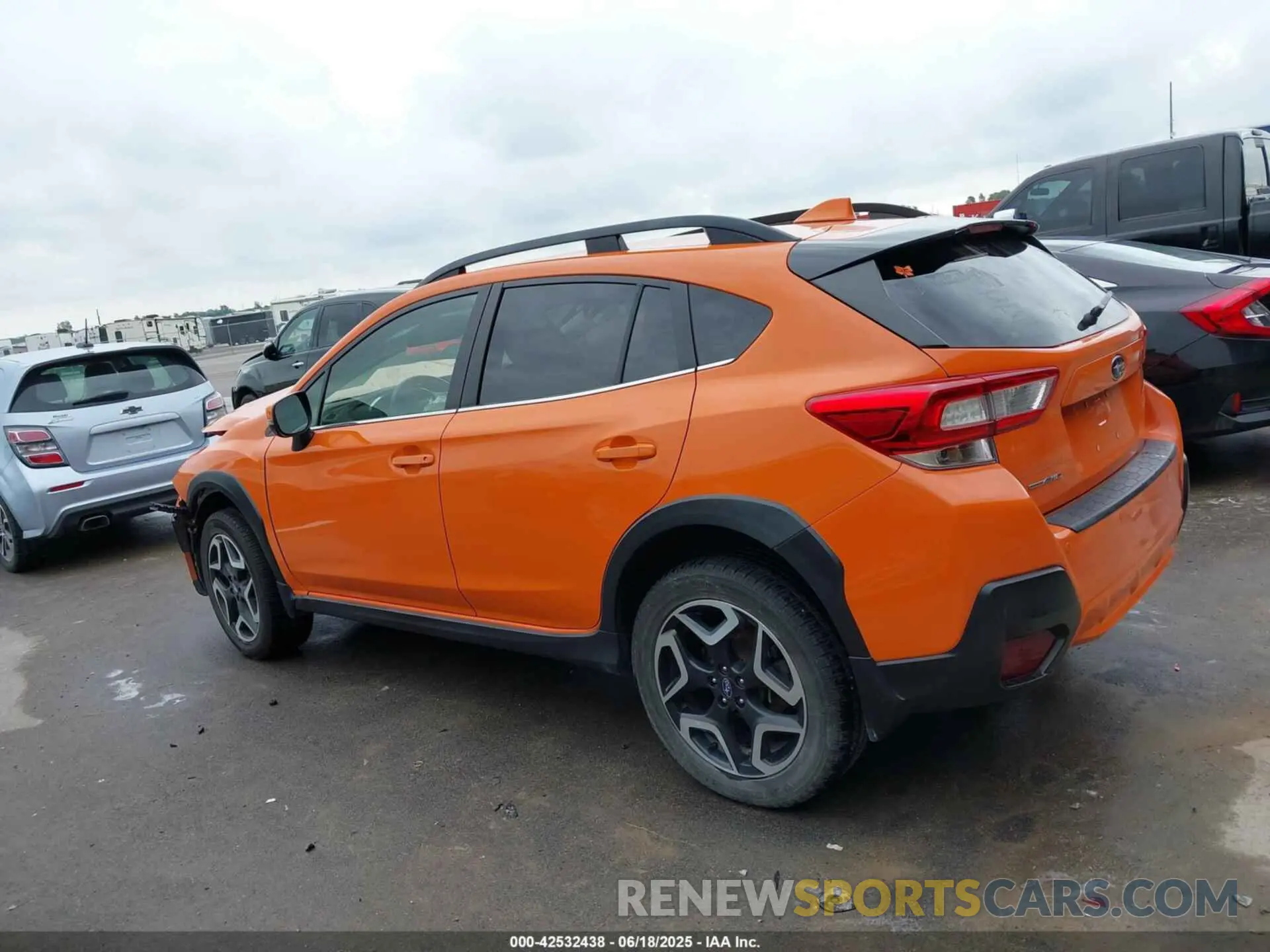 14 fotografías del automóvil dañado JF2GTAMC7KH203277 SUBARU CROSSTREK 2019