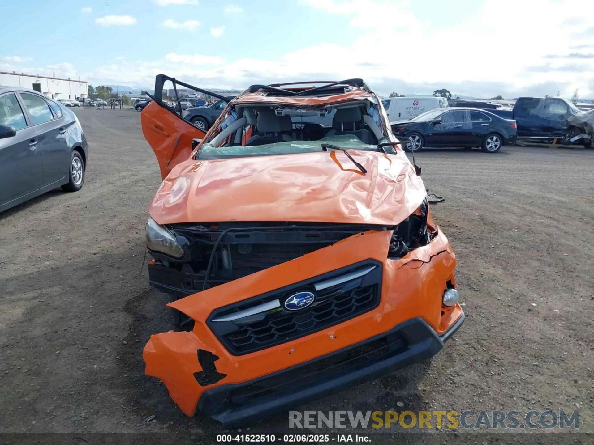 12 fotografías del automóvil dañado JF2GTAEC4LH242845 SUBARU CROSSTREK 2020