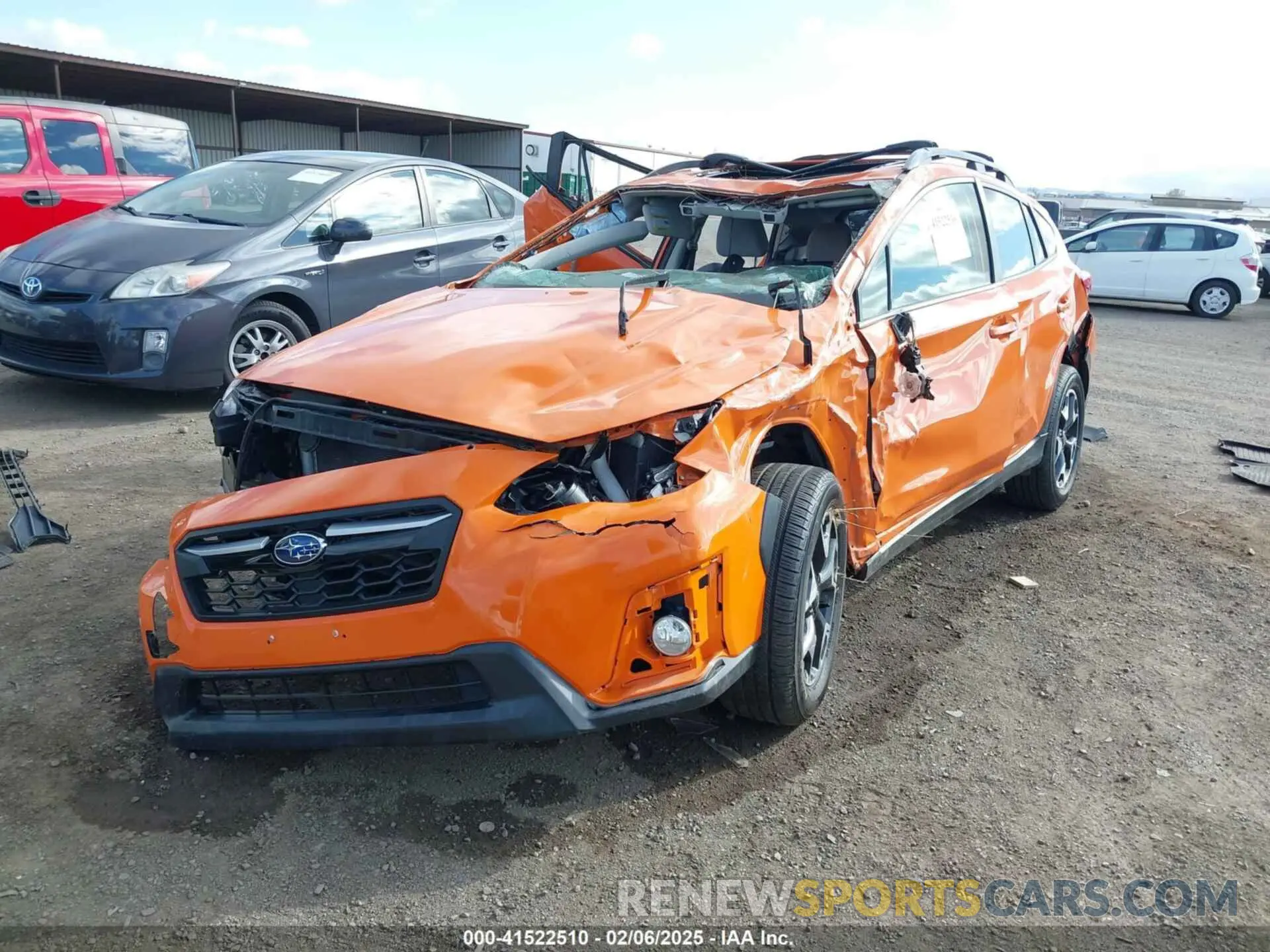 2 fotografías del automóvil dañado JF2GTAEC4LH242845 SUBARU CROSSTREK 2020
