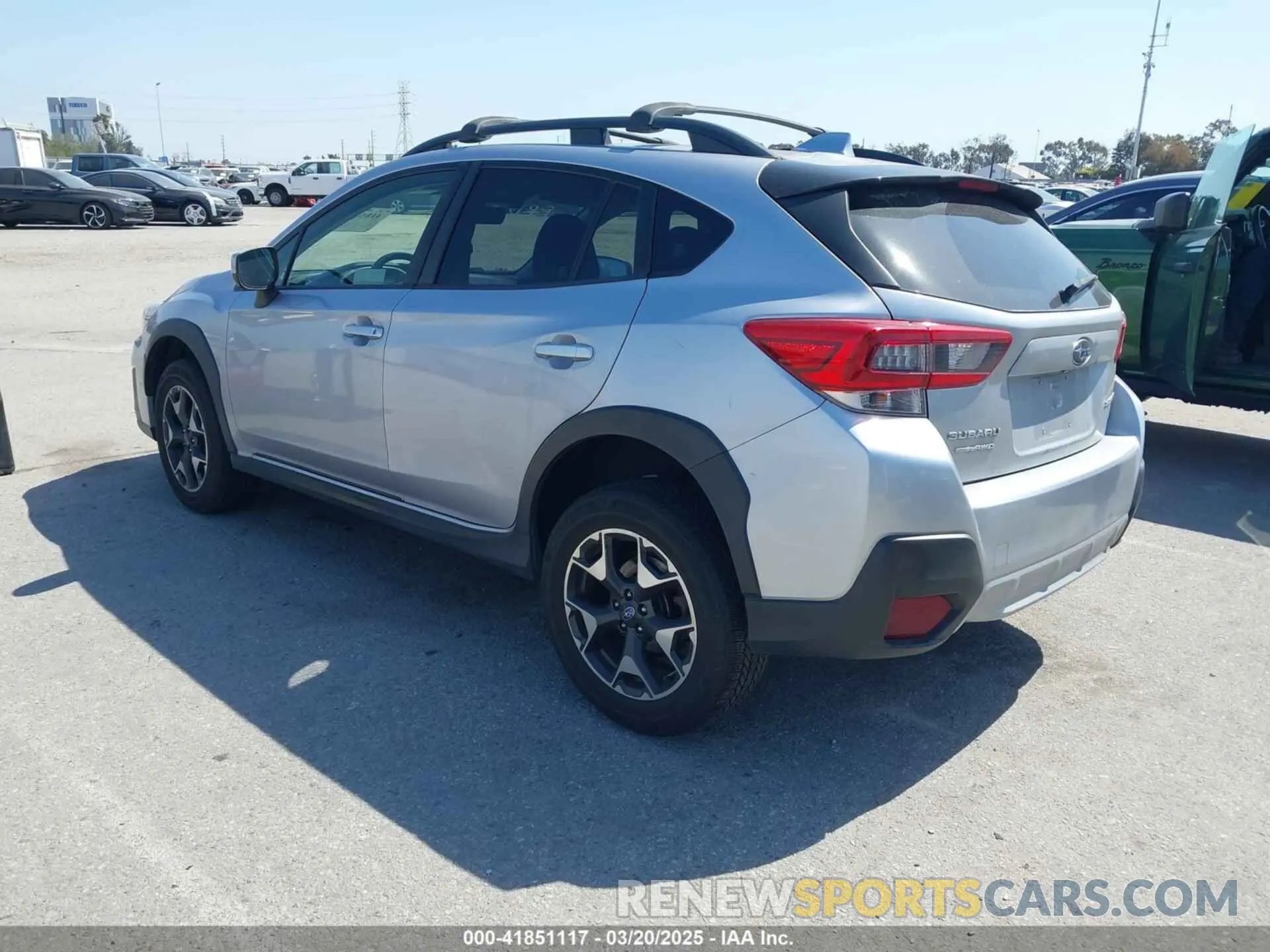 3 fotografías del automóvil dañado JF2GTAECXL8274683 SUBARU CROSSTREK 2020