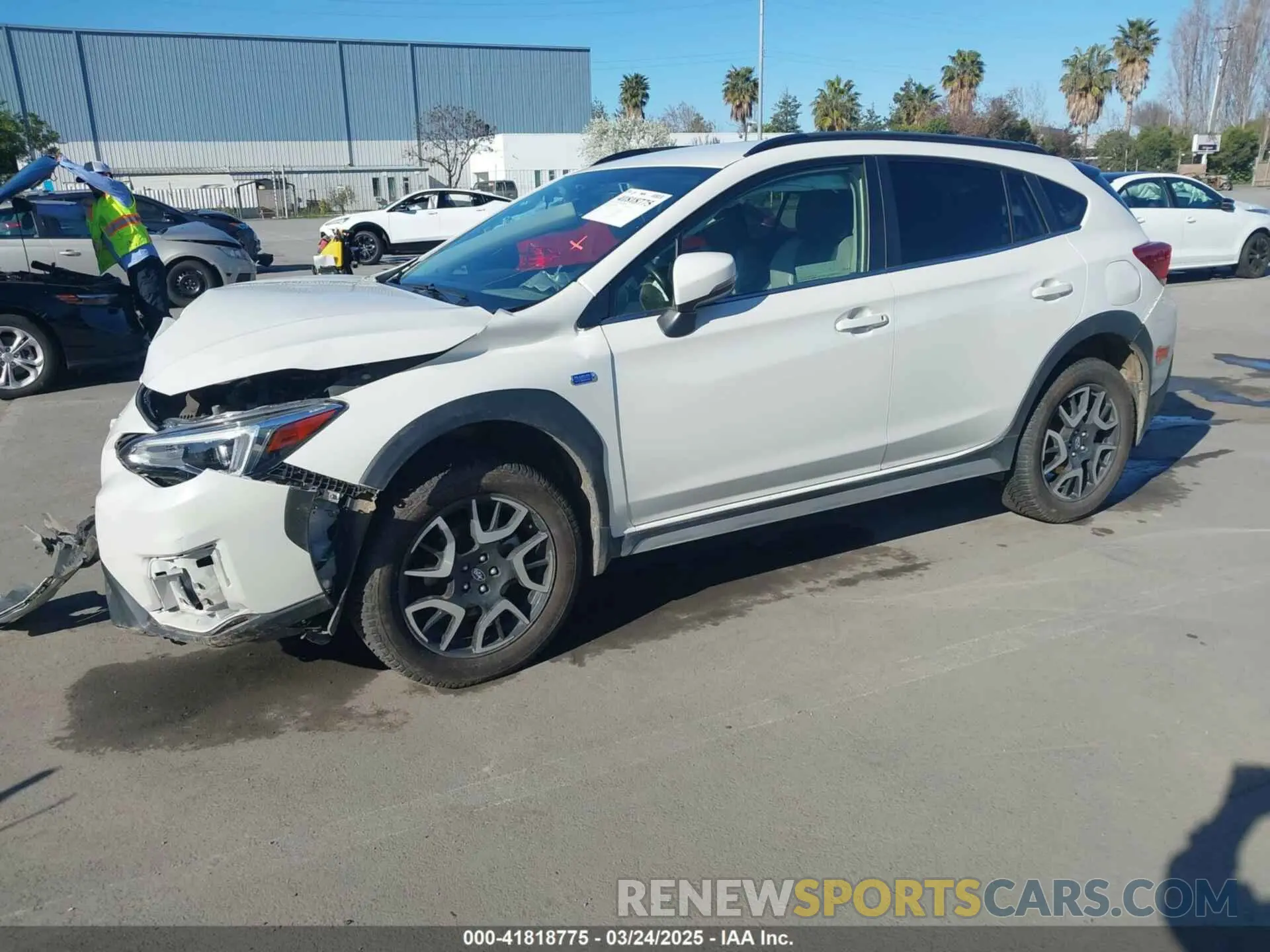 2 fotografías del automóvil dañado JF2GTDEC1LH217905 SUBARU CROSSTREK 2020