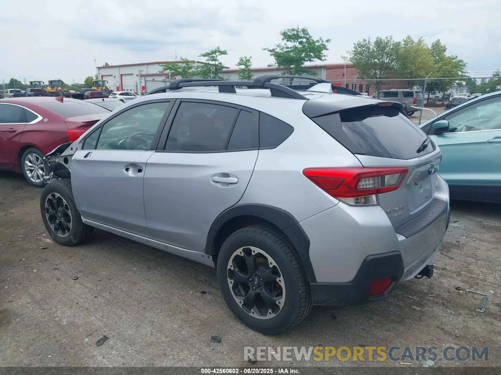 3 fotografías del automóvil dañado JF2GTAEC6M8213820 SUBARU CROSSTREK 2021