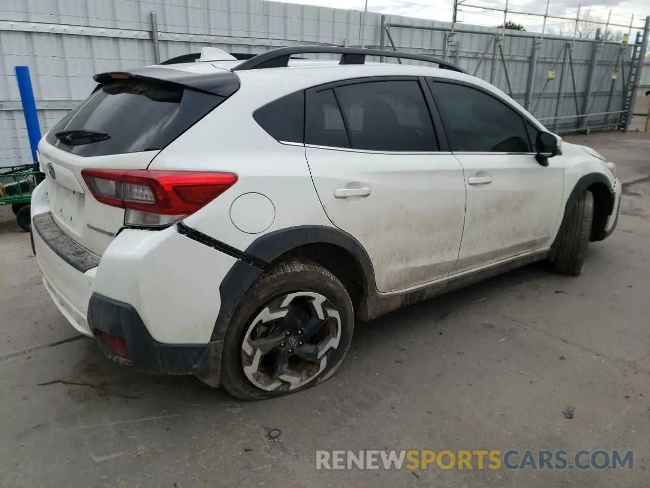 3 fotografías del automóvil dañado JF2GTHMC0M8669175 SUBARU CROSSTREK 2021
