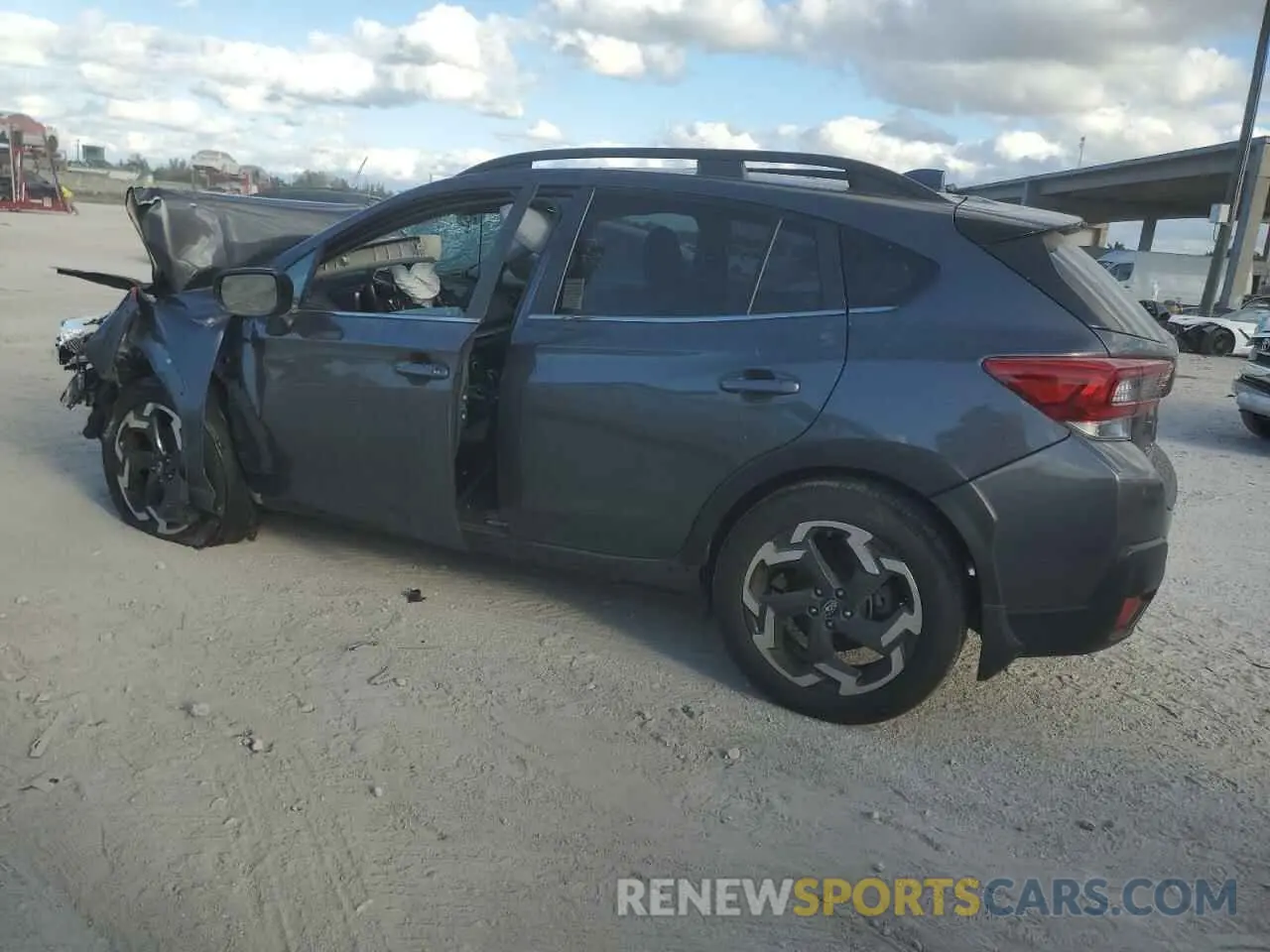 2 fotografías del automóvil dañado JF2GTHMCXM8393751 SUBARU CROSSTREK 2021