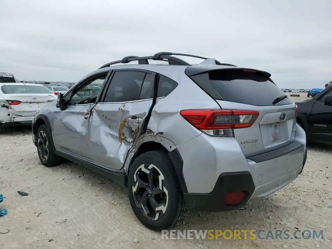 2 fotografías del automóvil dañado JF2GTHNC3N8200985 SUBARU CROSSTREK 2022