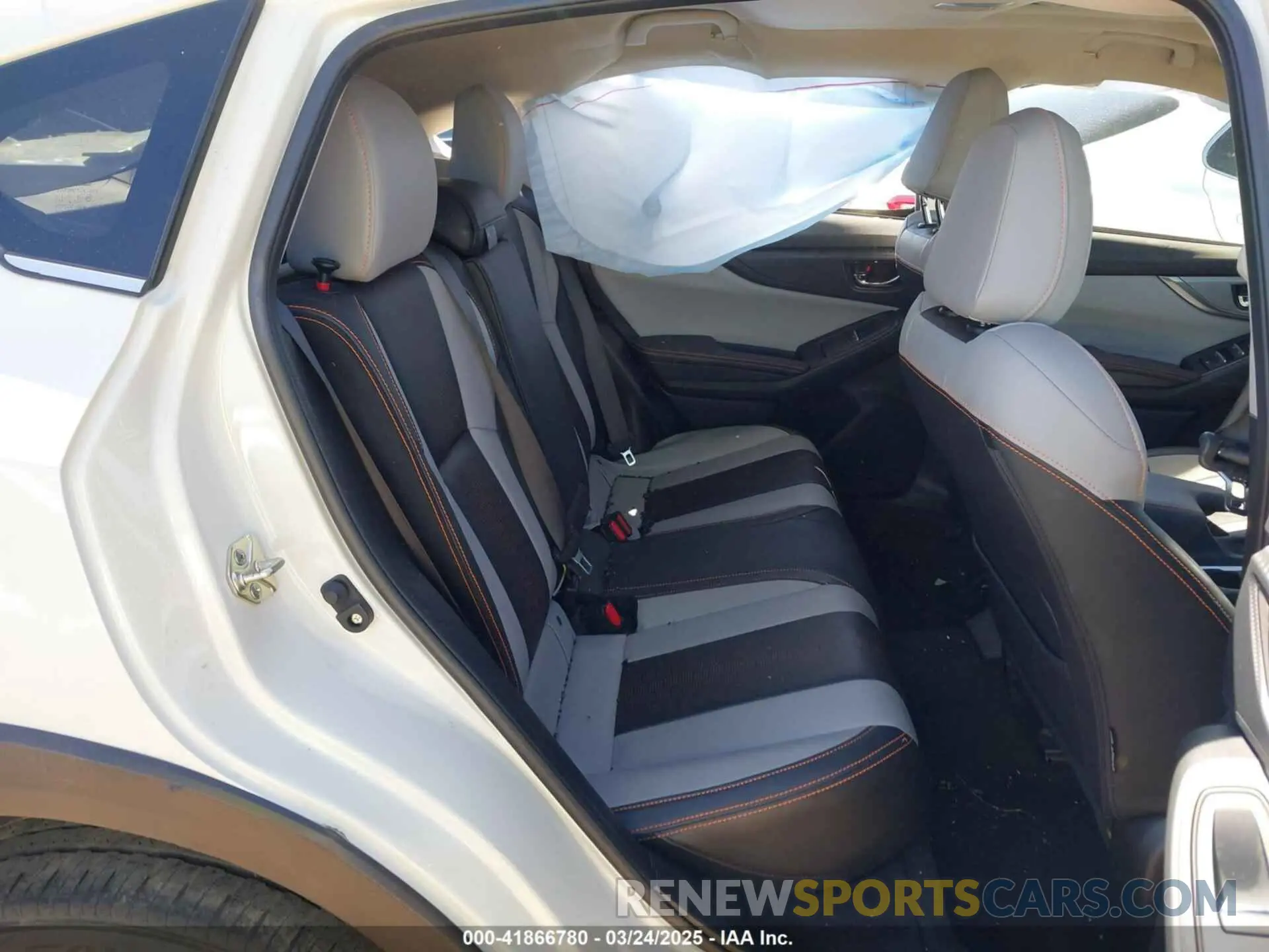 8 fotografías del automóvil dañado JF2GTHNC5N8272822 SUBARU CROSSTREK 2022