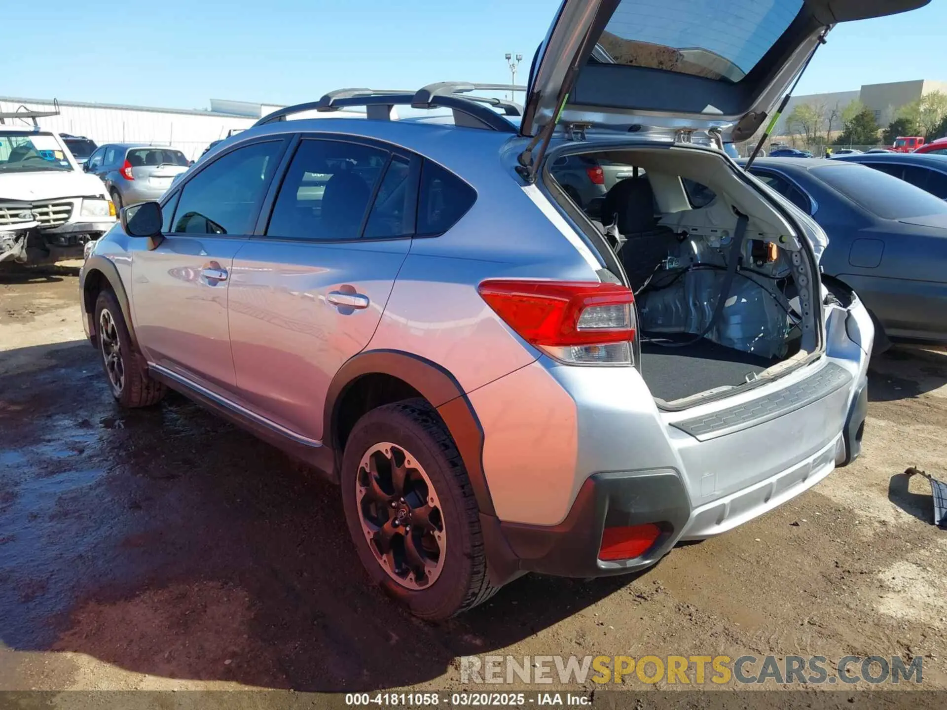 3 fotografías del automóvil dañado JF2GTABCXP8220620 SUBARU CROSSTREK 2023