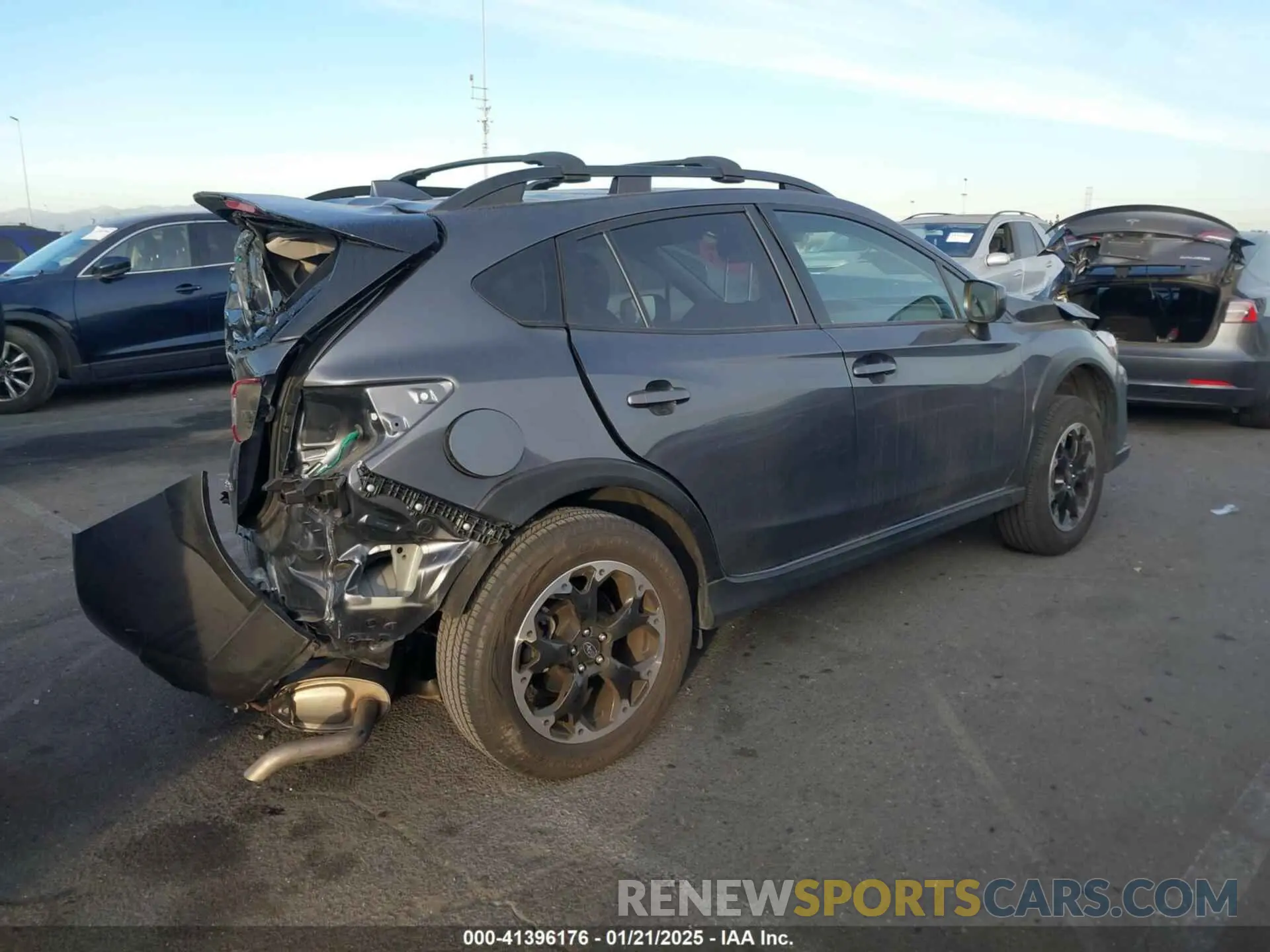 13 fotografías del automóvil dañado JF2GTAPC1P8287454 SUBARU CROSSTREK 2023