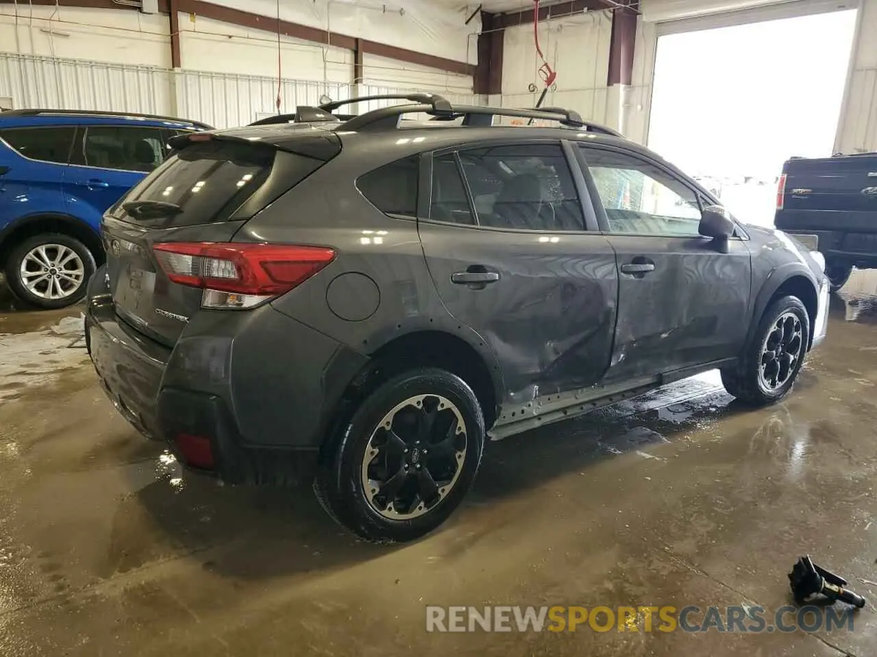 3 fotografías del automóvil dañado JF2GTAPC1PH245494 SUBARU CROSSTREK 2023
