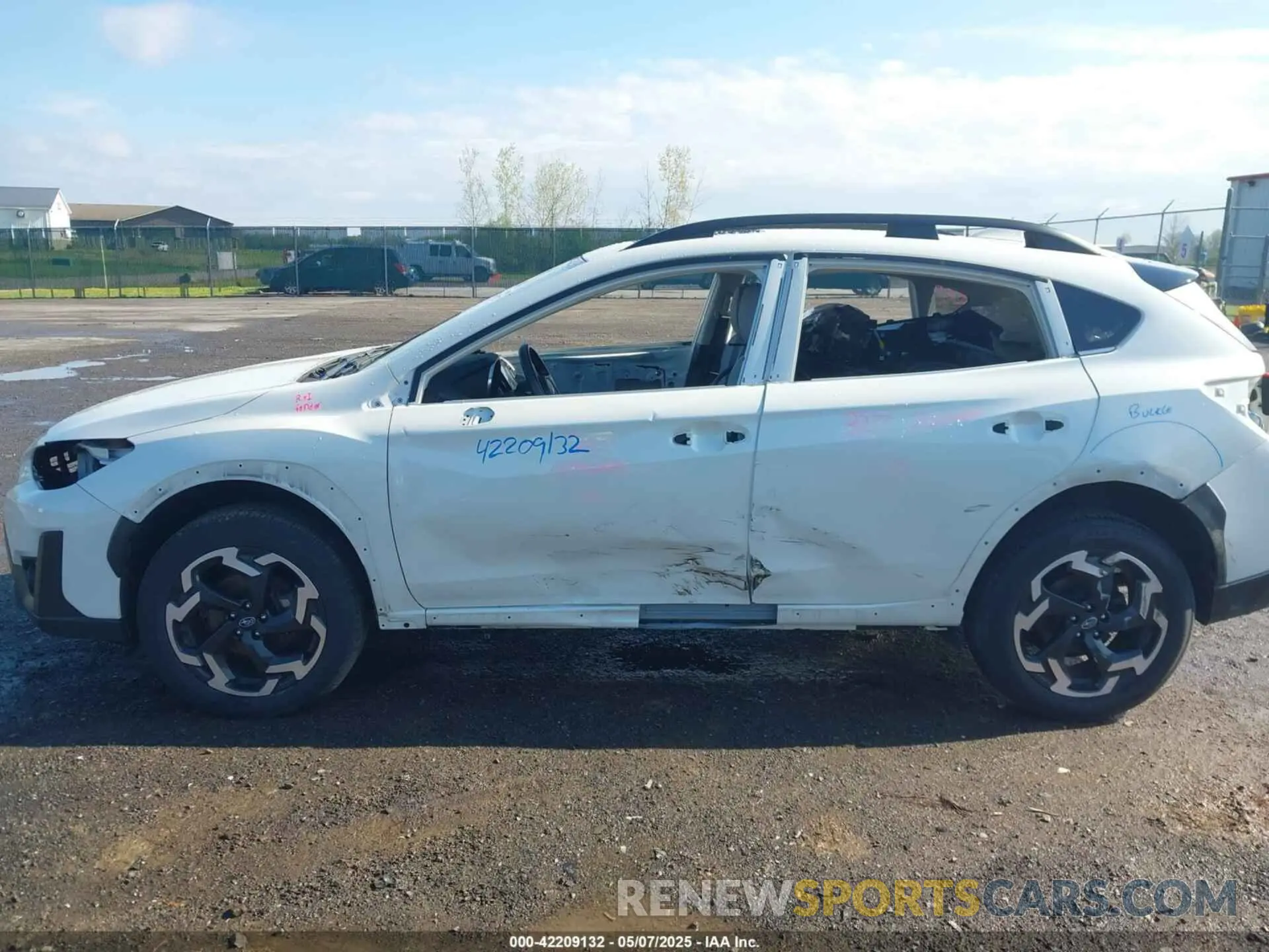 15 fotografías del automóvil dañado JF2GTHMC1PH272563 SUBARU CROSSTREK 2023