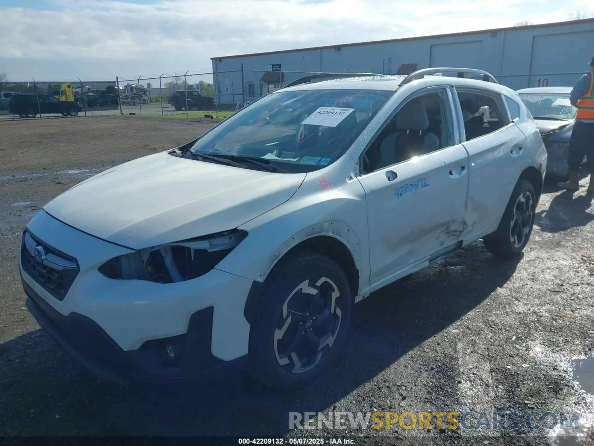 2 fotografías del automóvil dañado JF2GTHMC1PH272563 SUBARU CROSSTREK 2023
