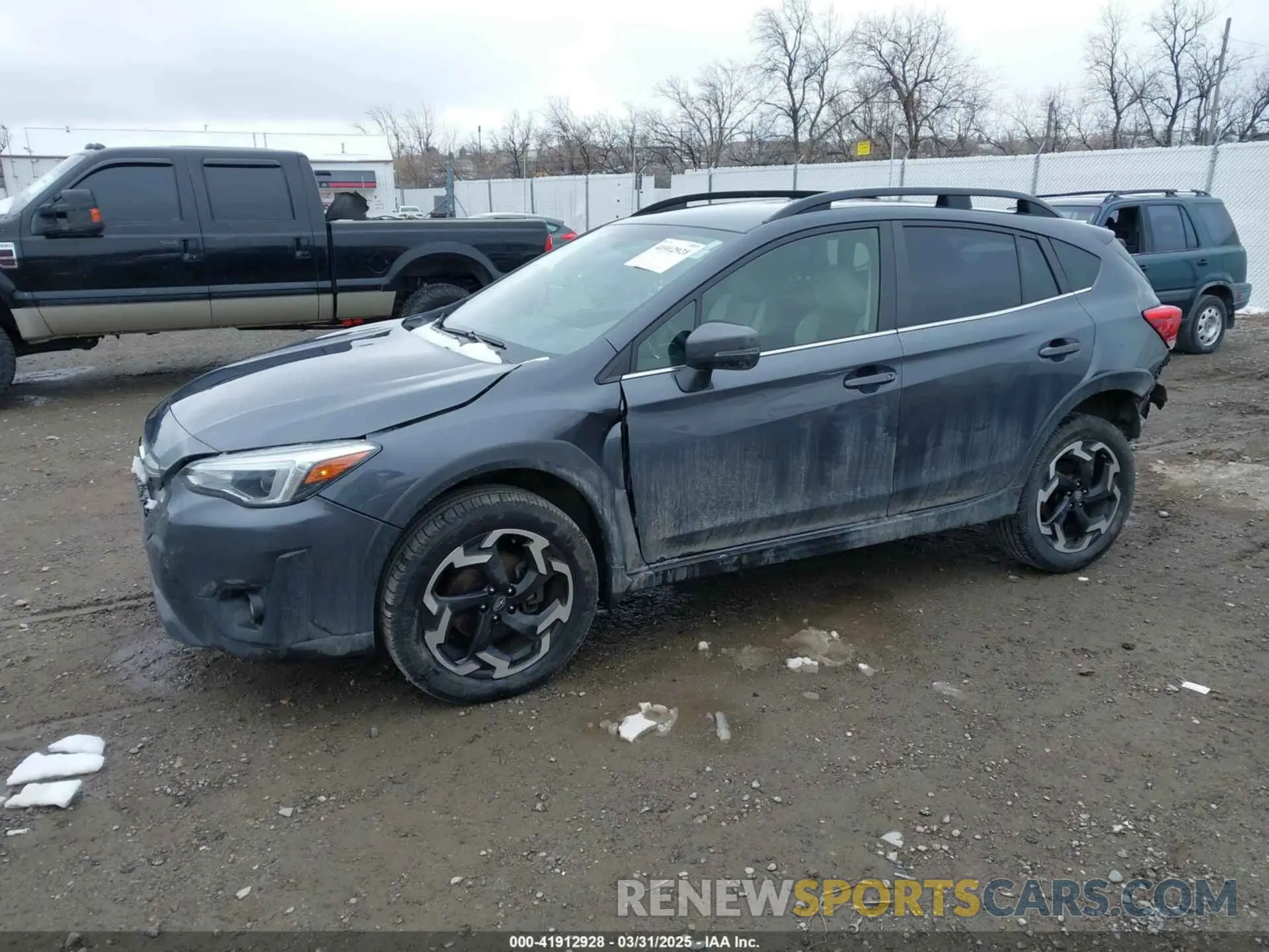 2 fotografías del automóvil dañado JF2GTHMC4P8278213 SUBARU CROSSTREK 2023
