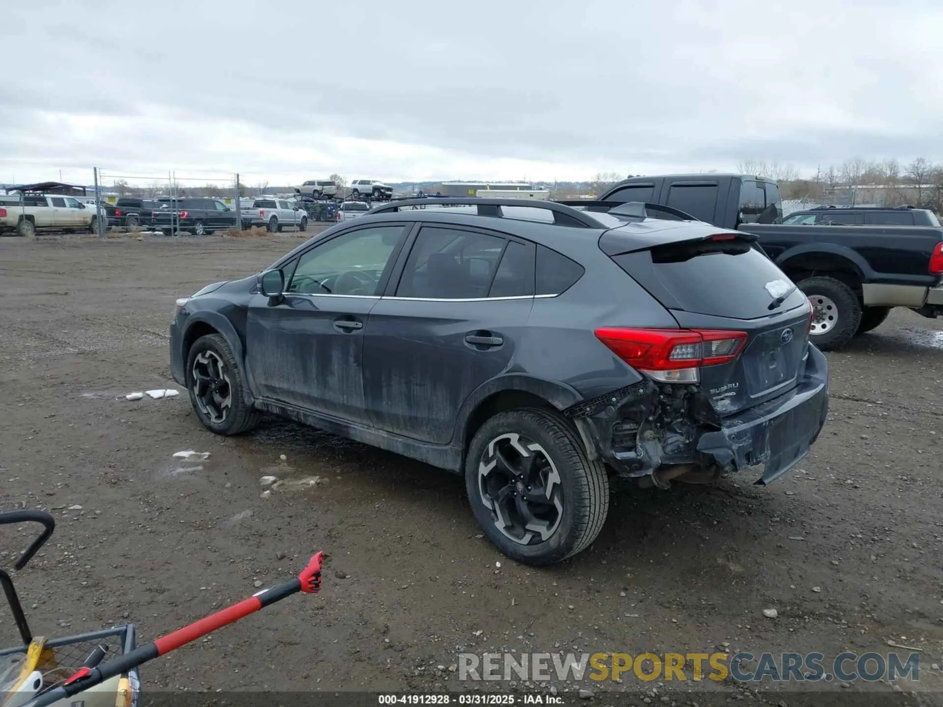 3 fotografías del automóvil dañado JF2GTHMC4P8278213 SUBARU CROSSTREK 2023