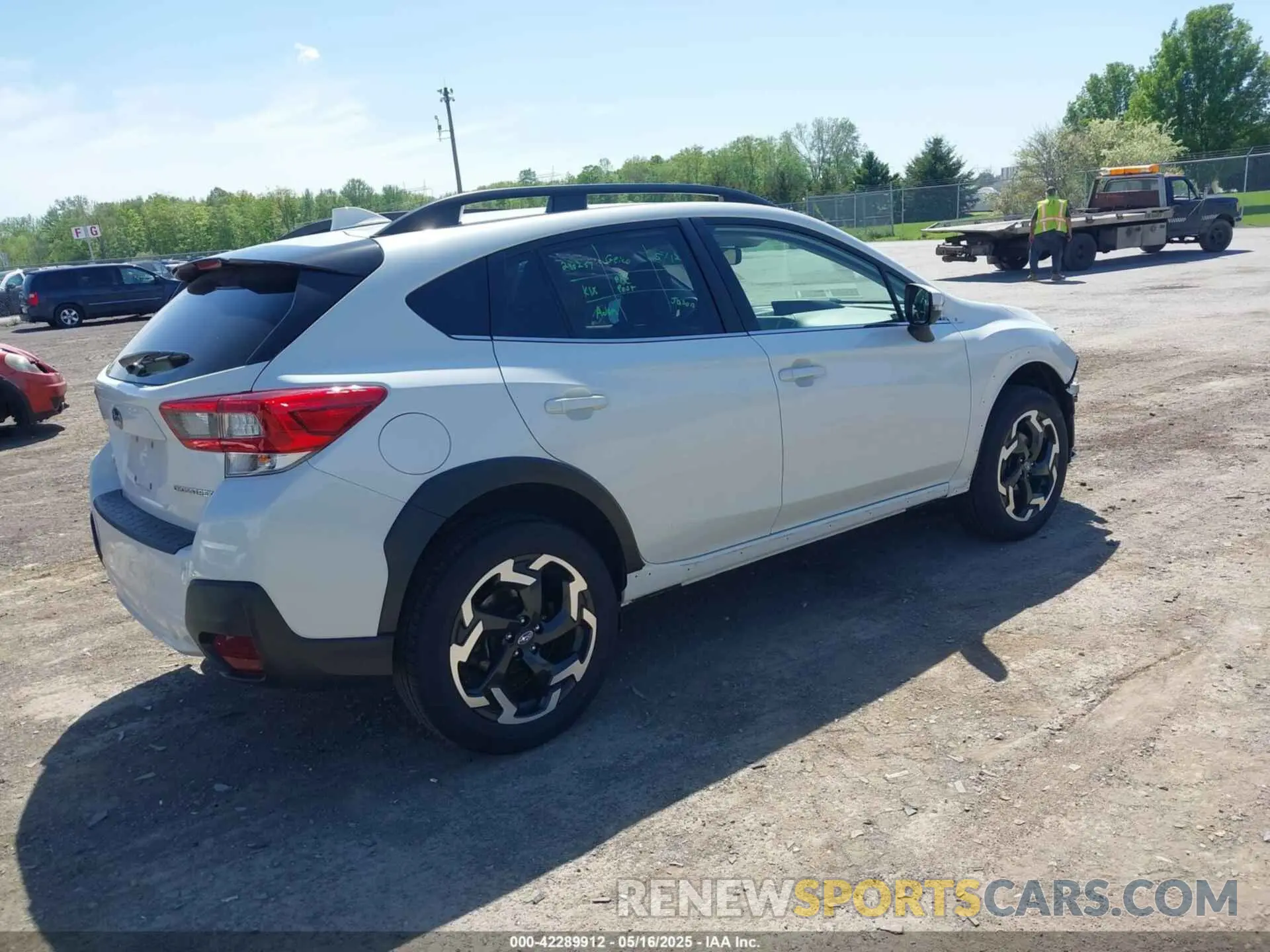 4 fotografías del automóvil dañado JF2GTHMC6PH314922 SUBARU CROSSTREK 2023