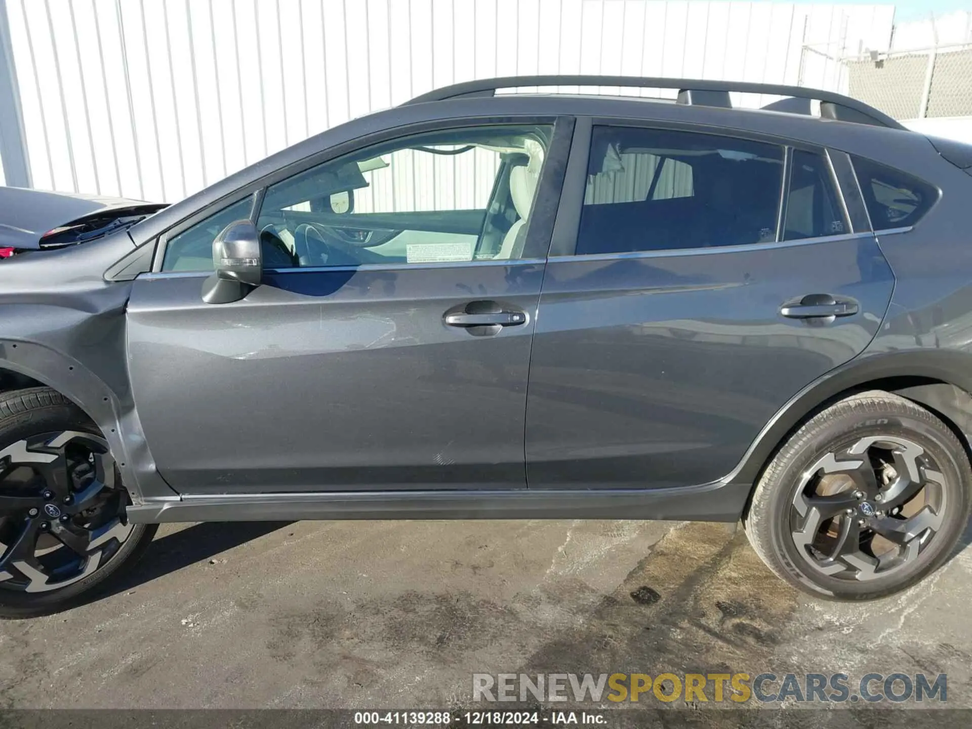 13 fotografías del automóvil dañado JF2GTHNC2PH277348 SUBARU CROSSTREK 2023