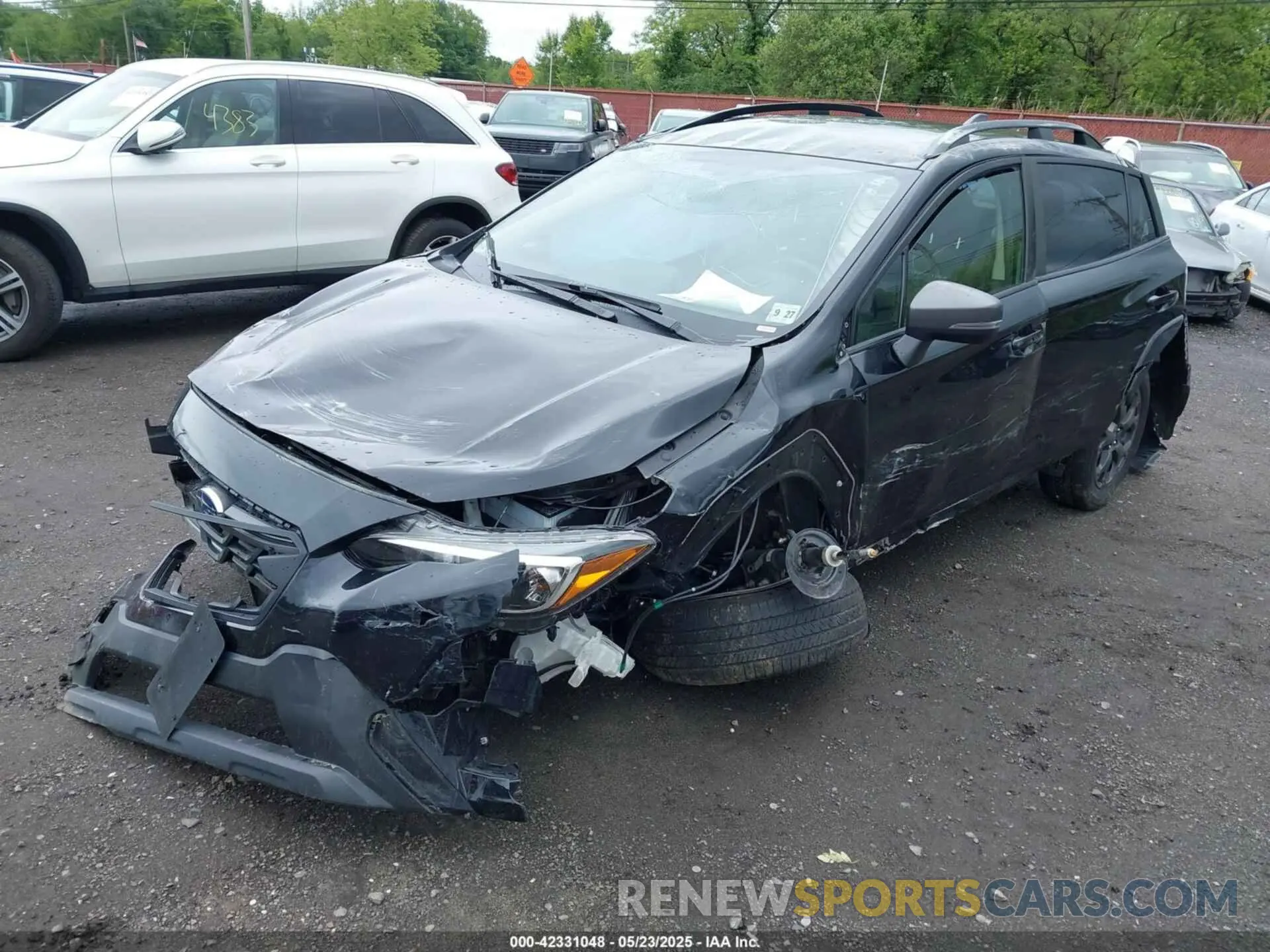 2 fotografías del automóvil dañado JF2GTHRC7PH229080 SUBARU CROSSTREK 2023