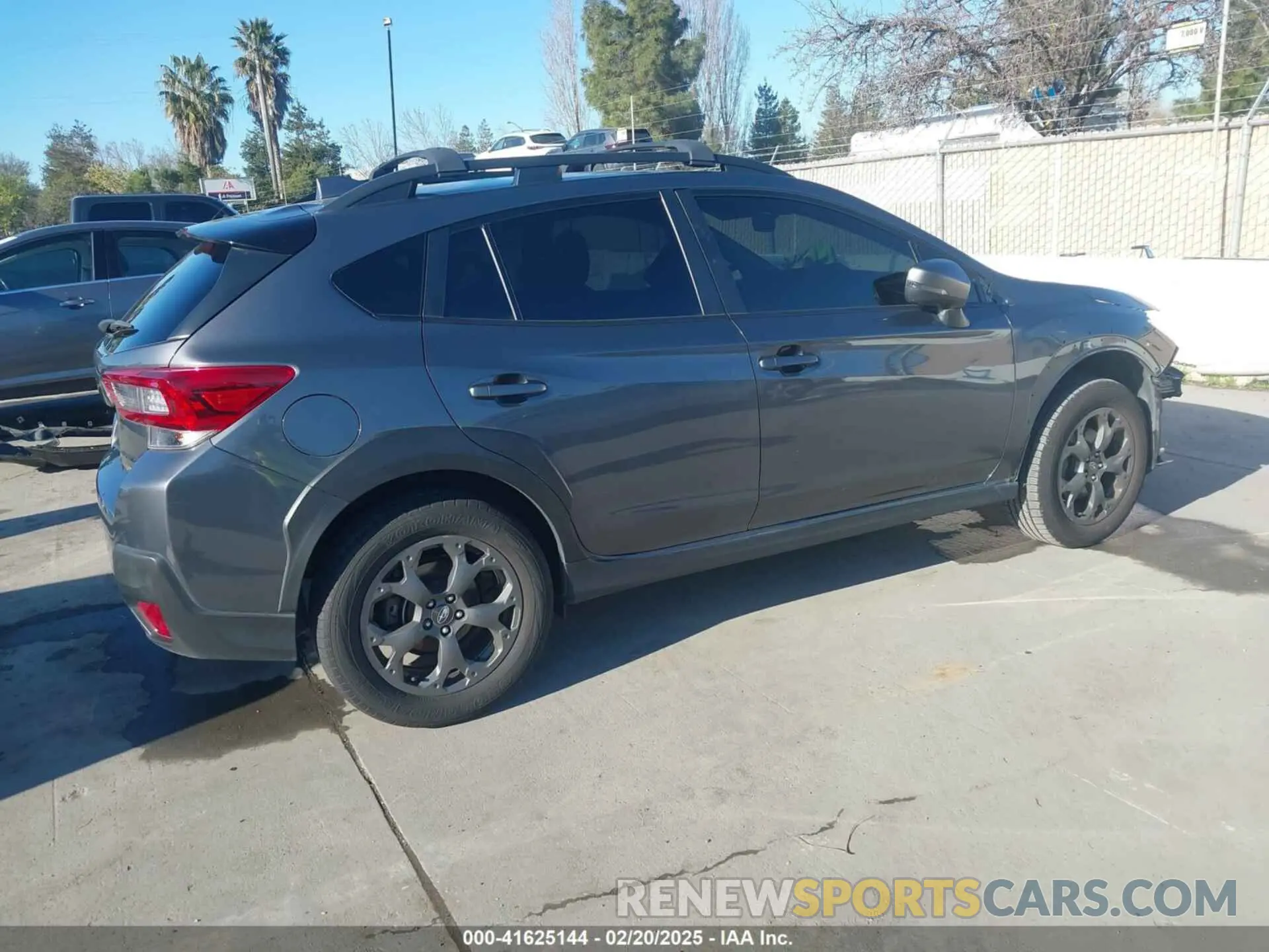 4 fotografías del automóvil dañado JF2GTHSC6PH278555 SUBARU CROSSTREK 2023