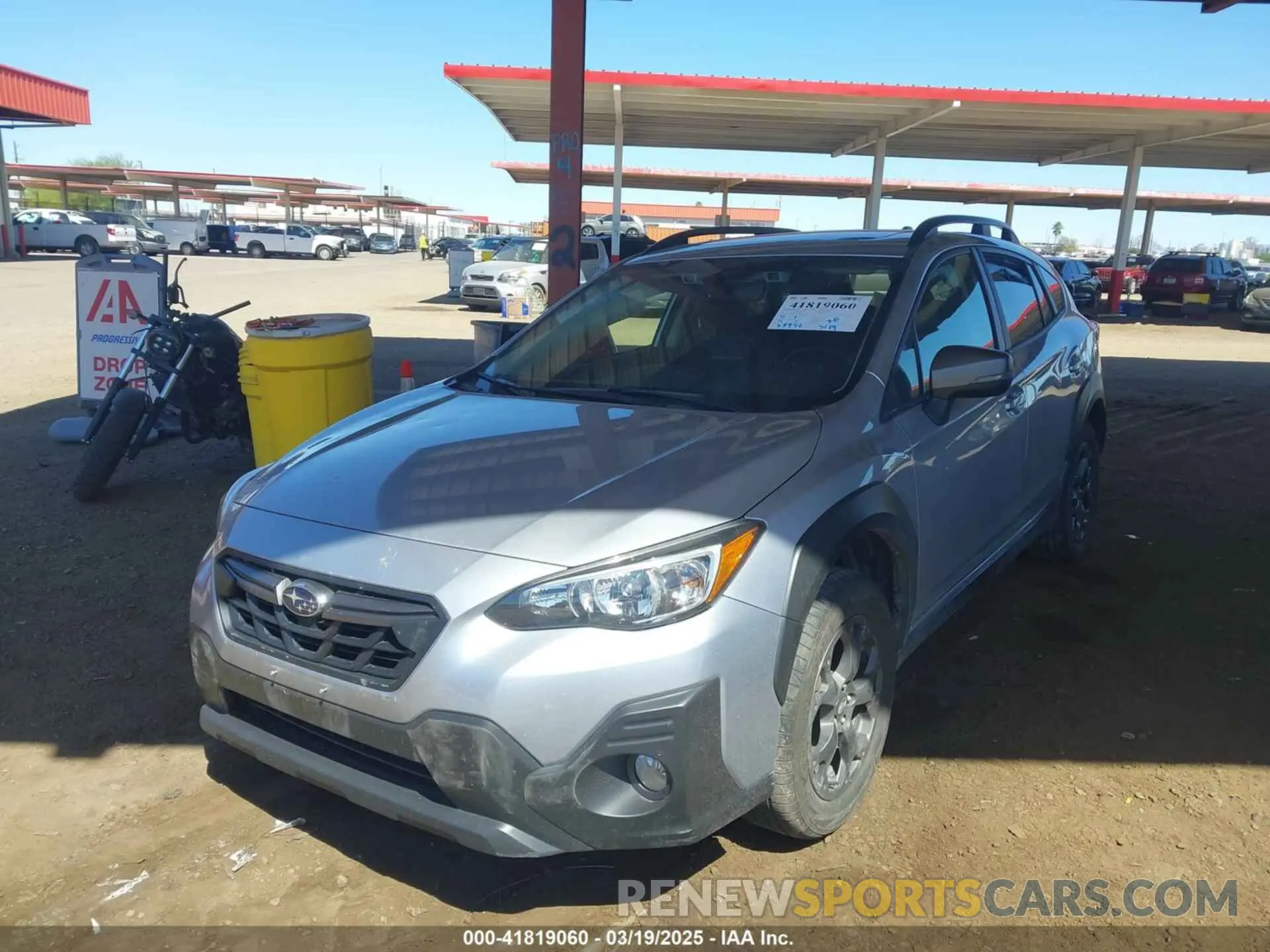 2 fotografías del automóvil dañado JF2GTHSC8PH236212 SUBARU CROSSTREK 2023