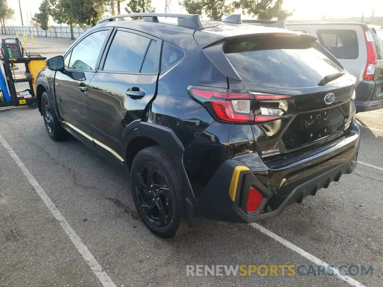 2 fotografías del automóvil dañado 4S4GUHF65R3737473 SUBARU CROSSTREK 2024