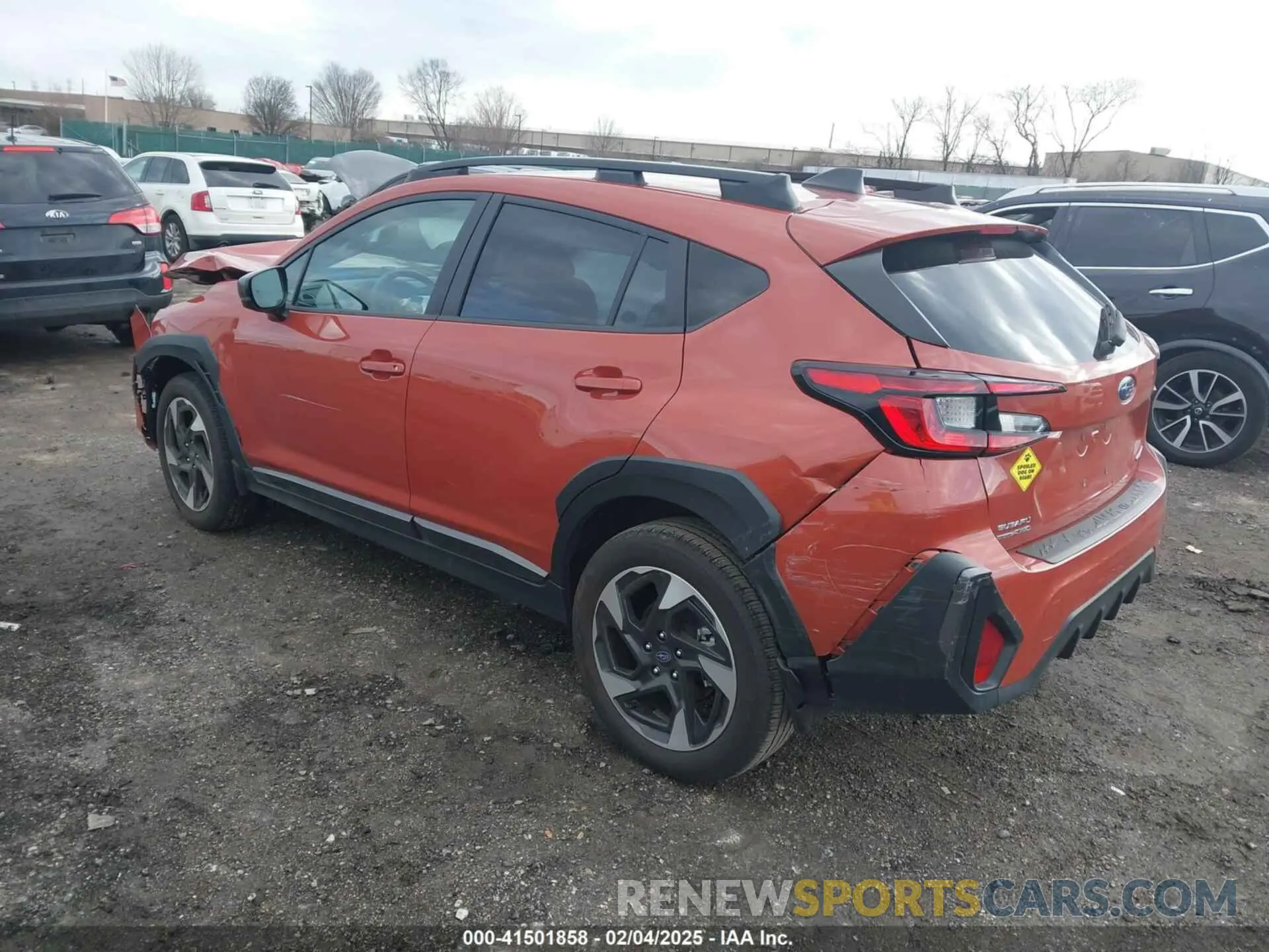 3 fotografías del automóvil dañado 4S4GUHL63R3820579 SUBARU CROSSTREK 2024