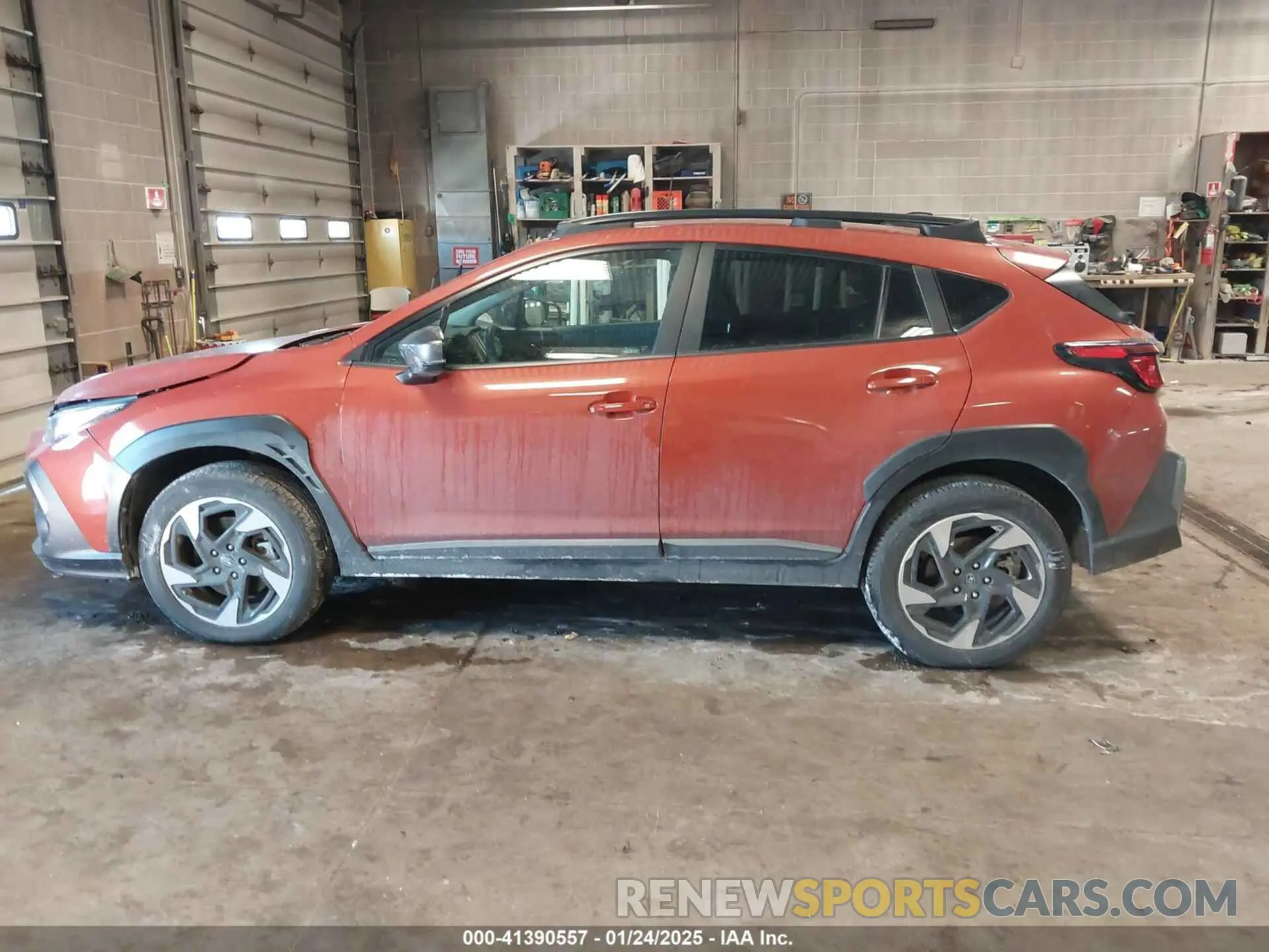 14 fotografías del automóvil dañado 4S4GUHL69R3722785 SUBARU CROSSTREK 2024