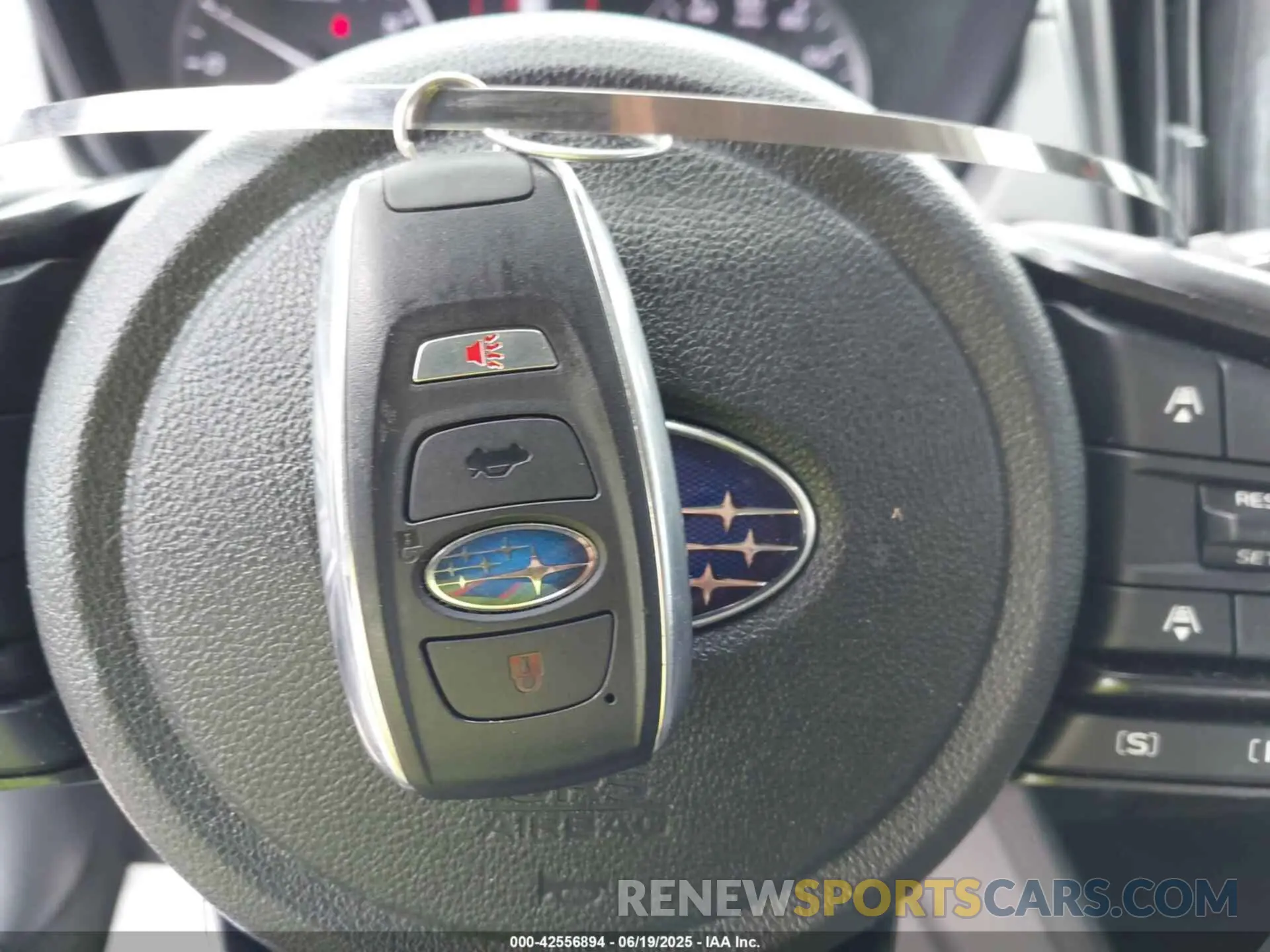 11 fotografías del automóvil dañado 4S4GUHL69R3833577 SUBARU CROSSTREK 2024