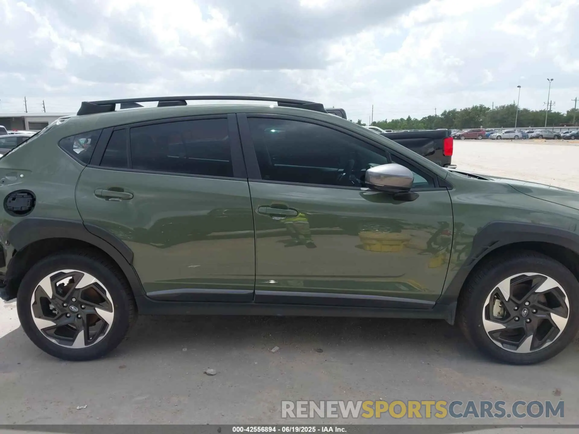 14 fotografías del automóvil dañado 4S4GUHL69R3833577 SUBARU CROSSTREK 2024