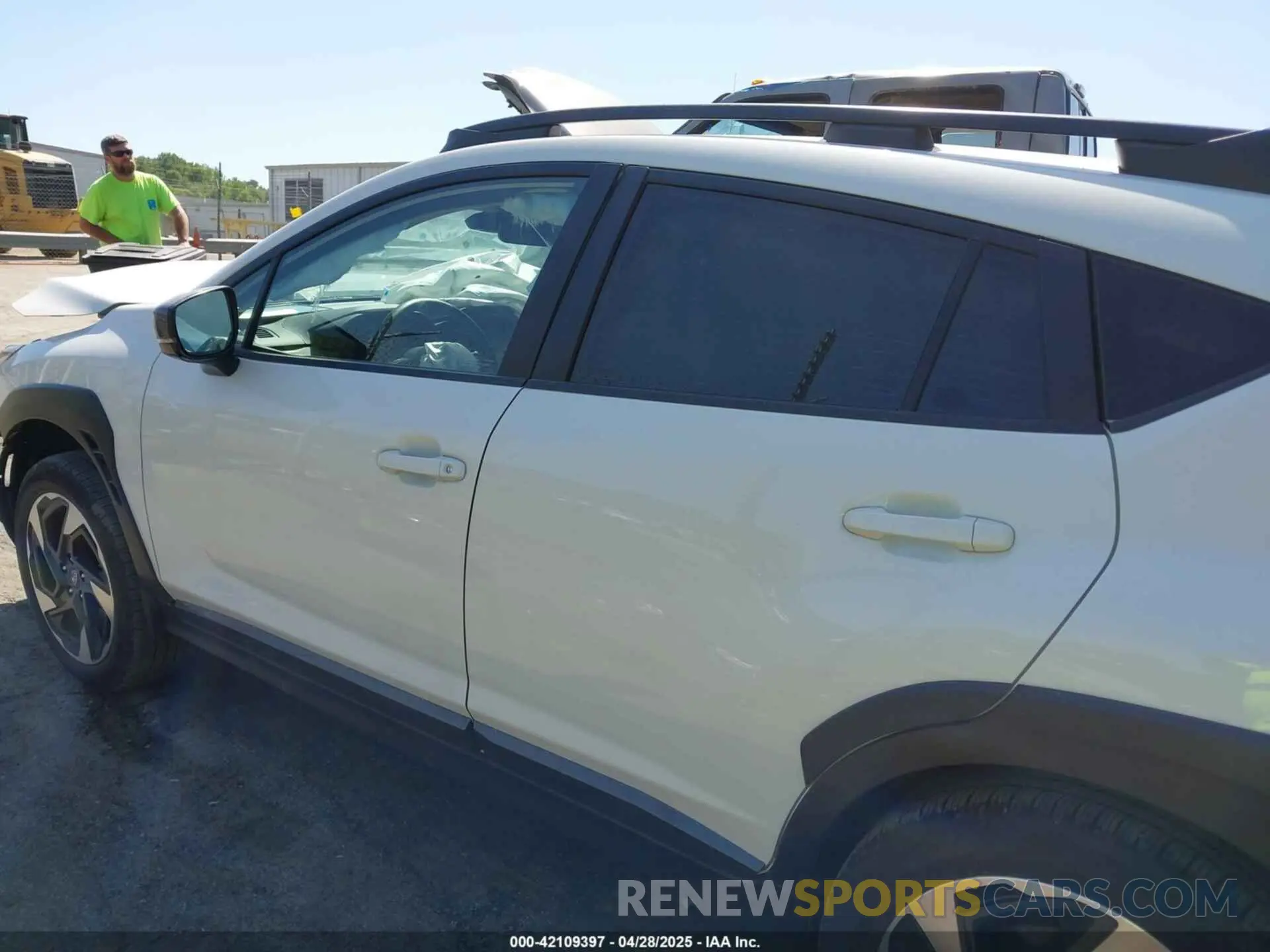14 fotografías del automóvil dañado 4S4GUHL6XR3774555 SUBARU CROSSTREK 2024