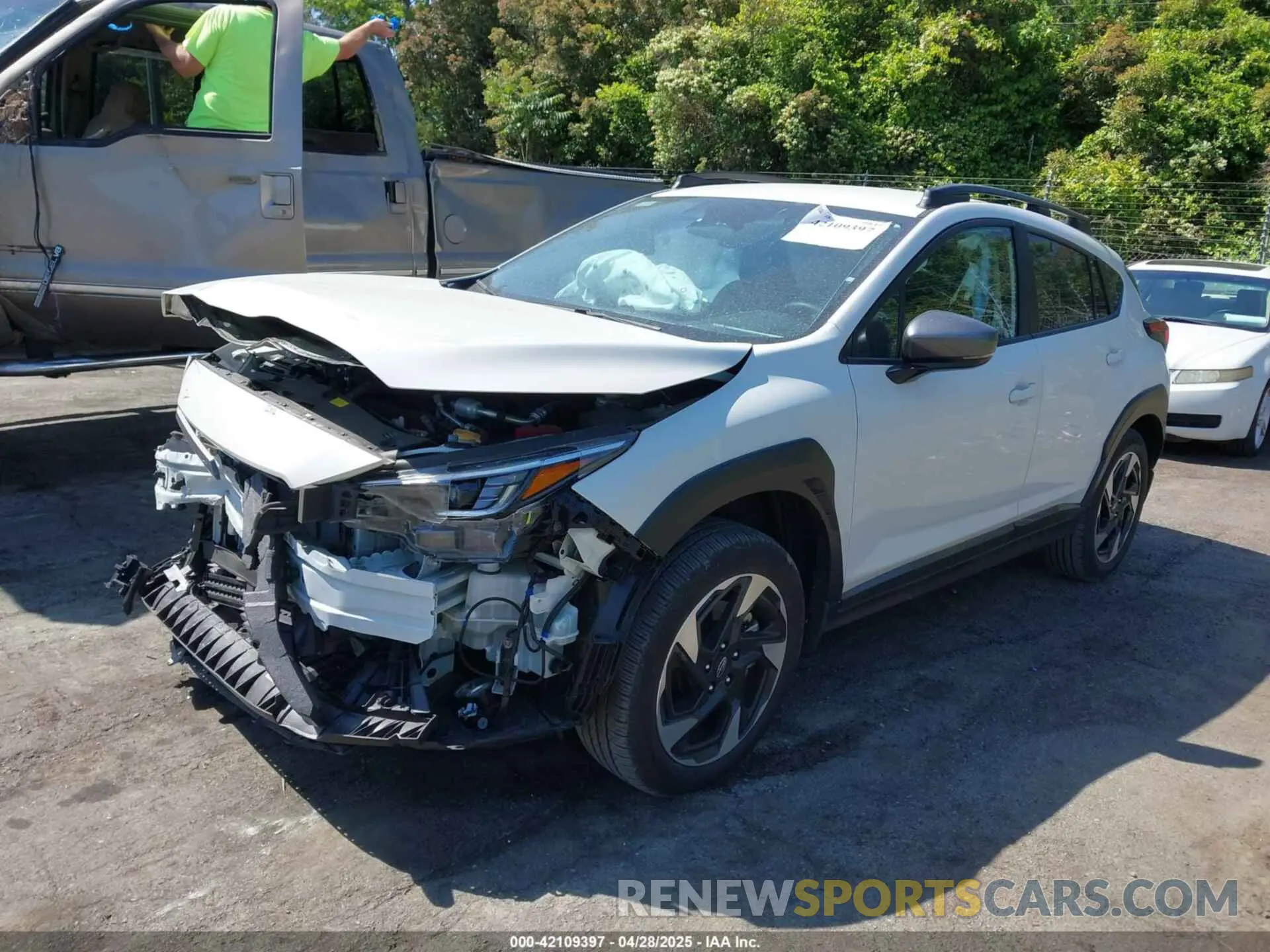 2 fotografías del automóvil dañado 4S4GUHL6XR3774555 SUBARU CROSSTREK 2024