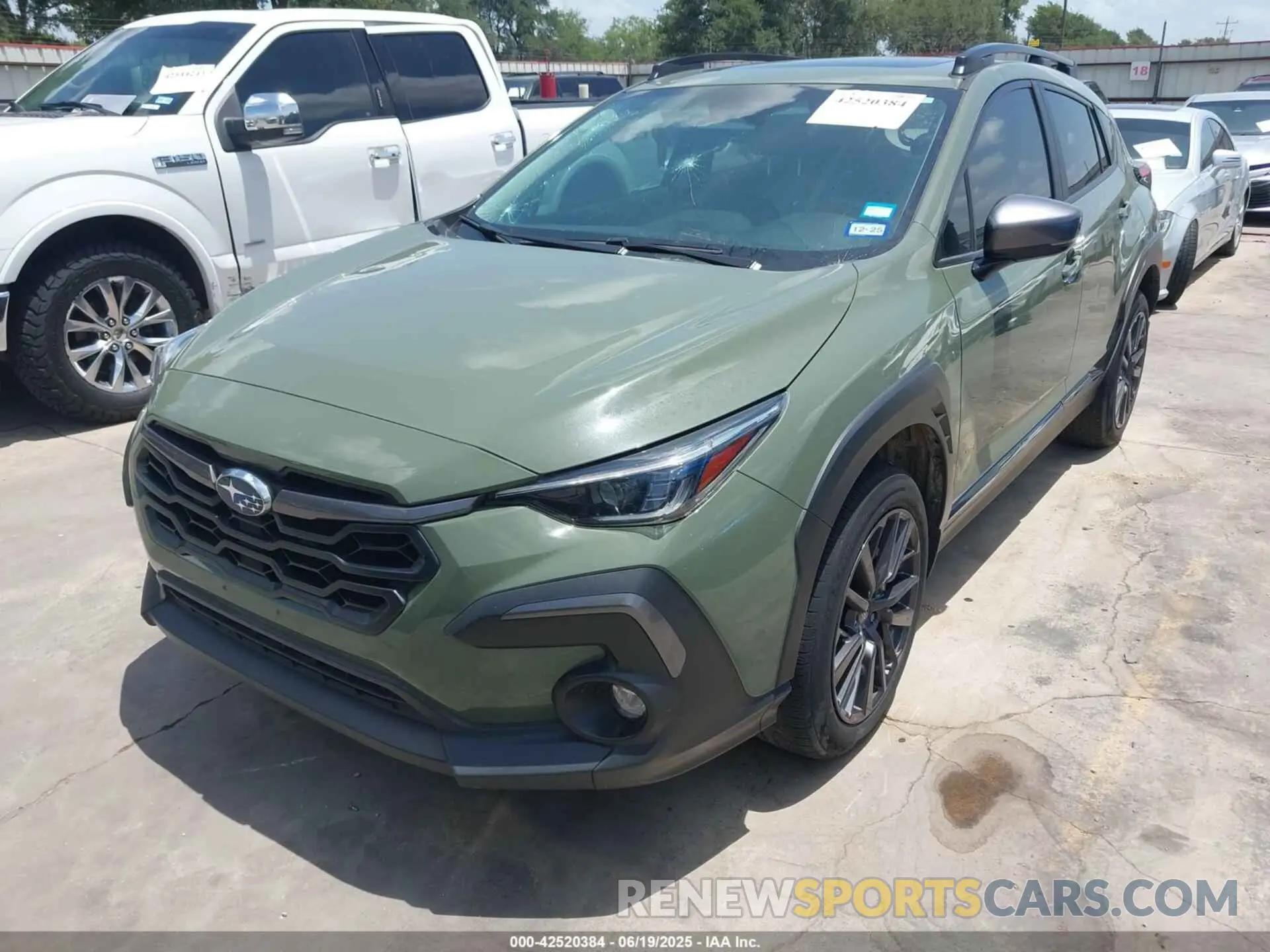 2 fotografías del automóvil dañado 4S4GUHN64R3741001 SUBARU CROSSTREK 2024