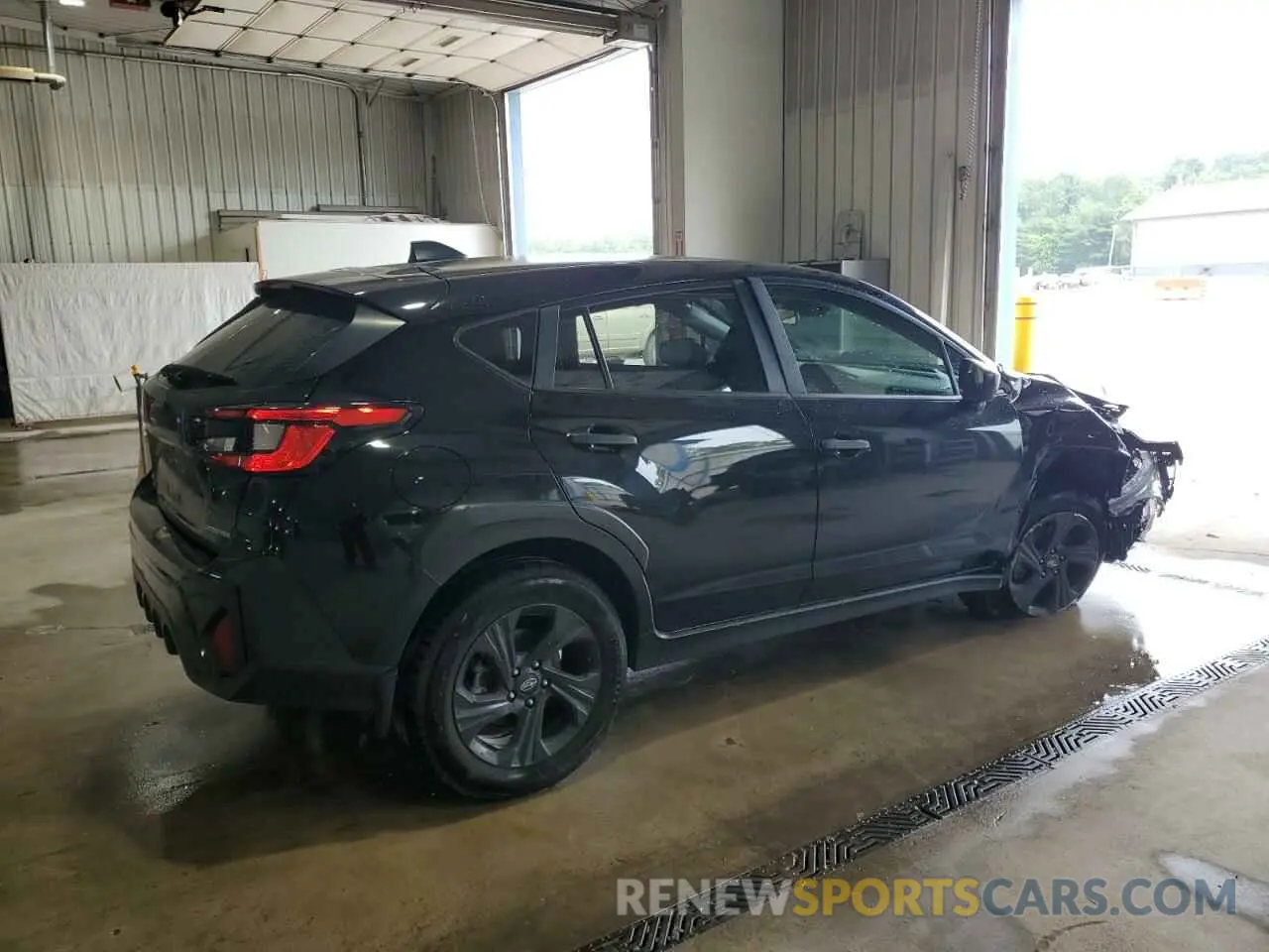 3 fotografías del automóvil dañado JF2GUABC1R8303627 SUBARU CROSSTREK 2024