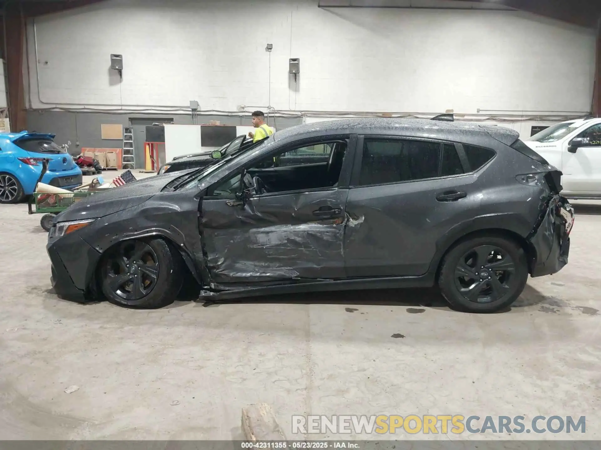 15 fotografías del automóvil dañado JF2GUABC7R8216119 SUBARU CROSSTREK 2024