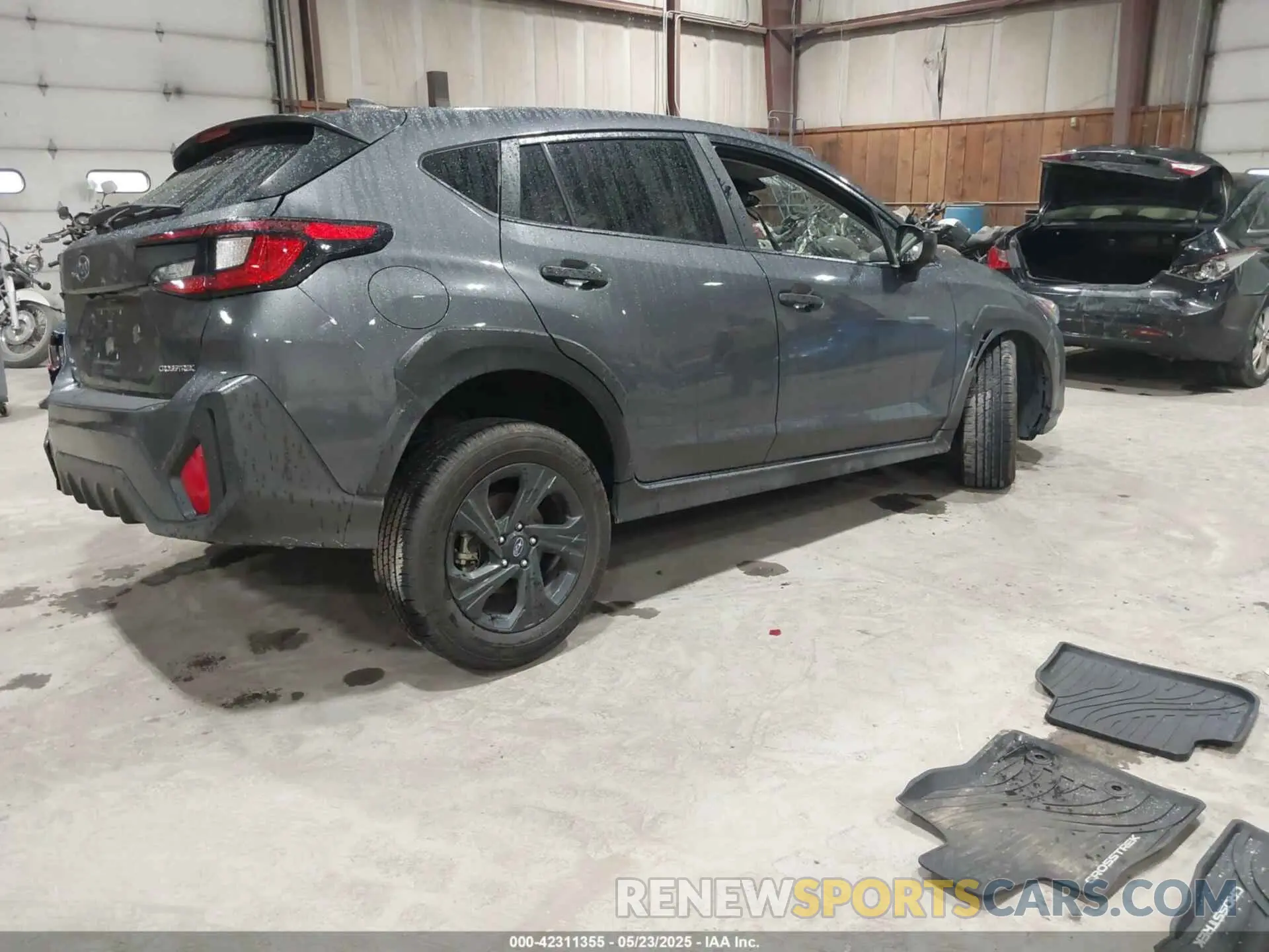 4 fotografías del automóvil dañado JF2GUABC7R8216119 SUBARU CROSSTREK 2024
