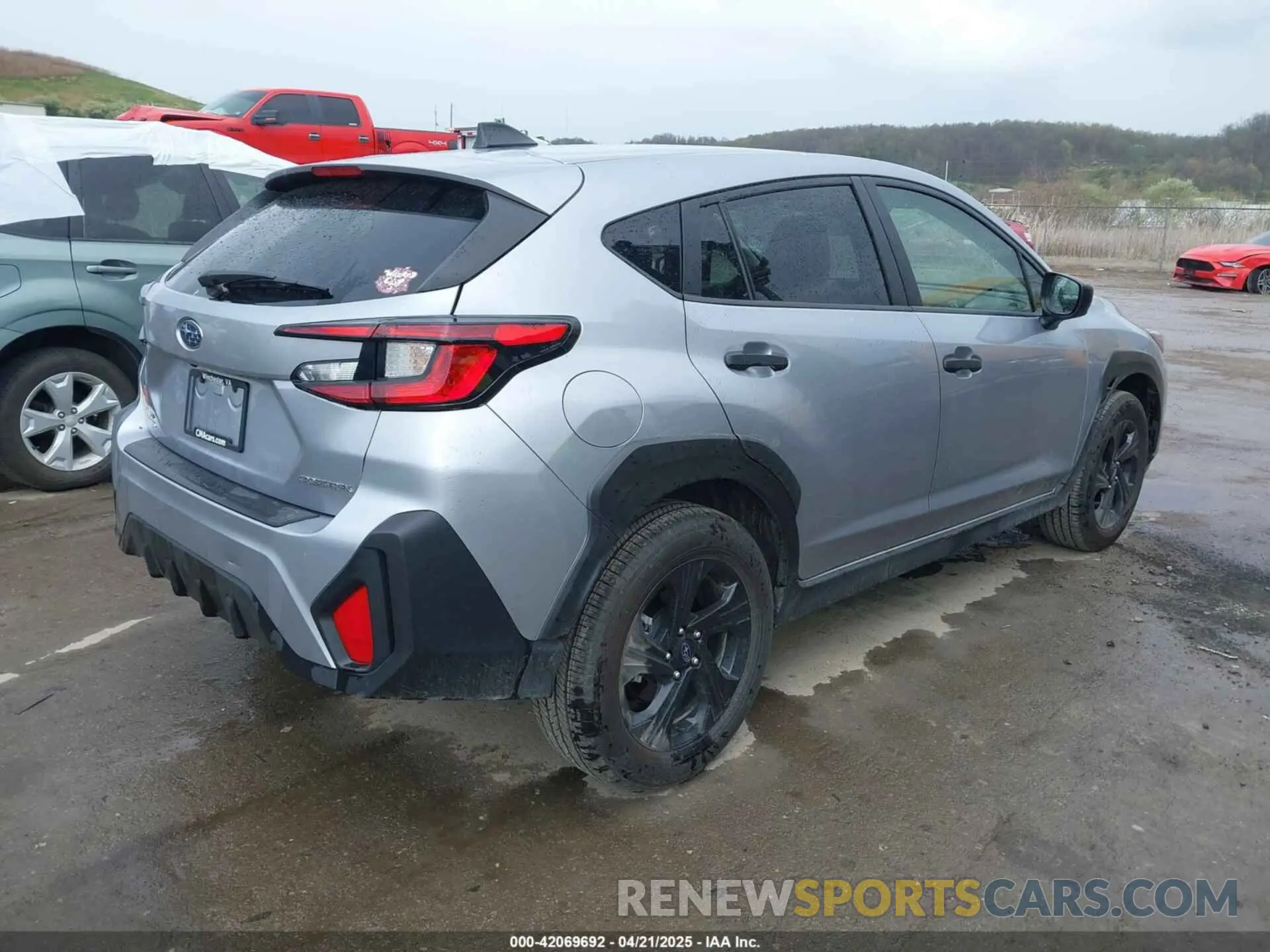 4 fotografías del automóvil dañado JF2GUABC7R8856525 SUBARU CROSSTREK 2024